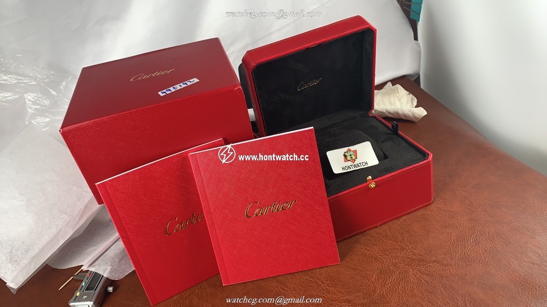 Cartier Tank Replica Watch for Men - Quartz Movement | 24.5 mm Case - Image 2