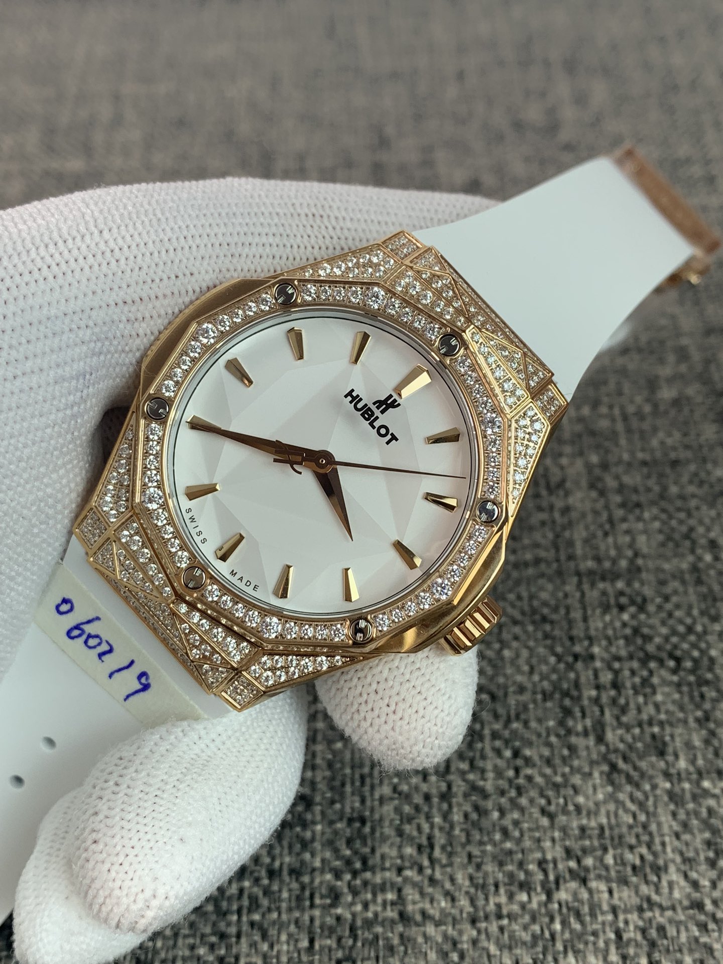 Hublot Classic Fusion Orlinski Mens Watch | 40mm Rose Gold | Swiss HUB1110 - Image 3