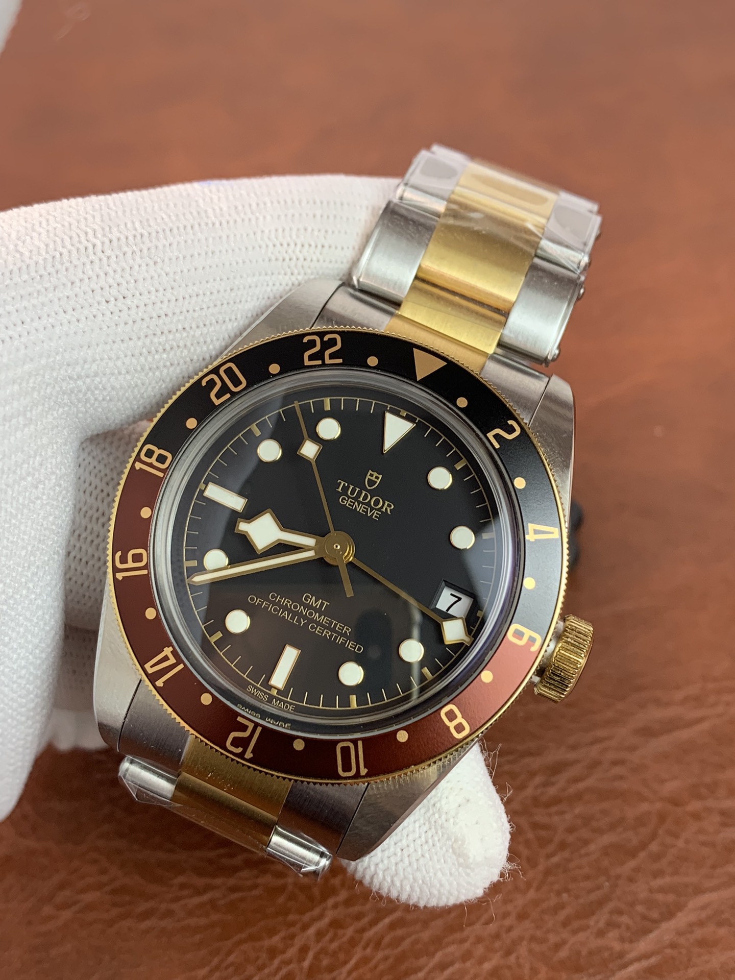 Tudor Heritage Black Bay GMT Mens Watch - 41mm Stainless Steel | M79830RB-0001 - Image 4