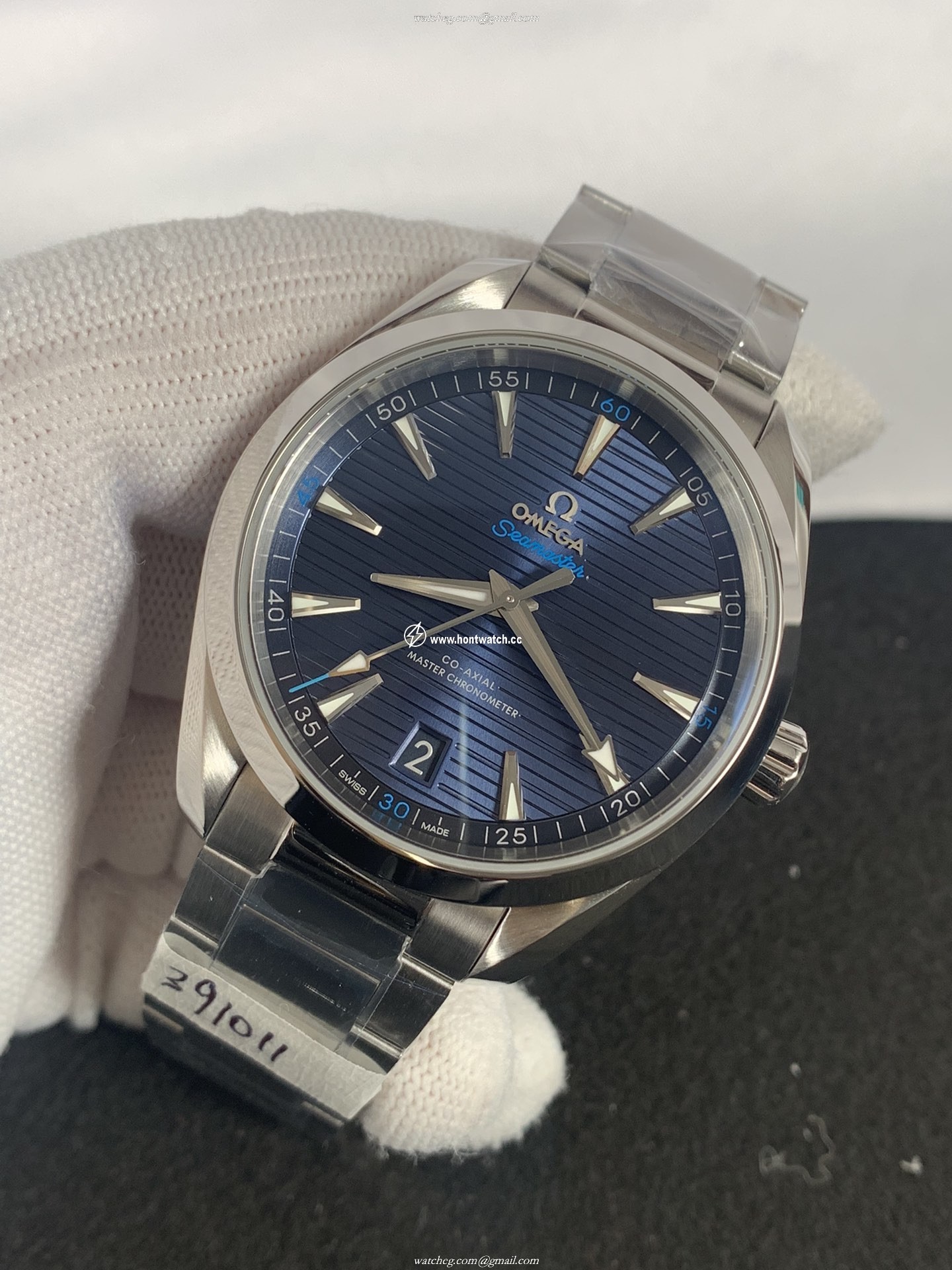 Omega Aqua Terra 150M Replica Watch for Men - 41mm Blue Dial | ETA8800 - Image 2