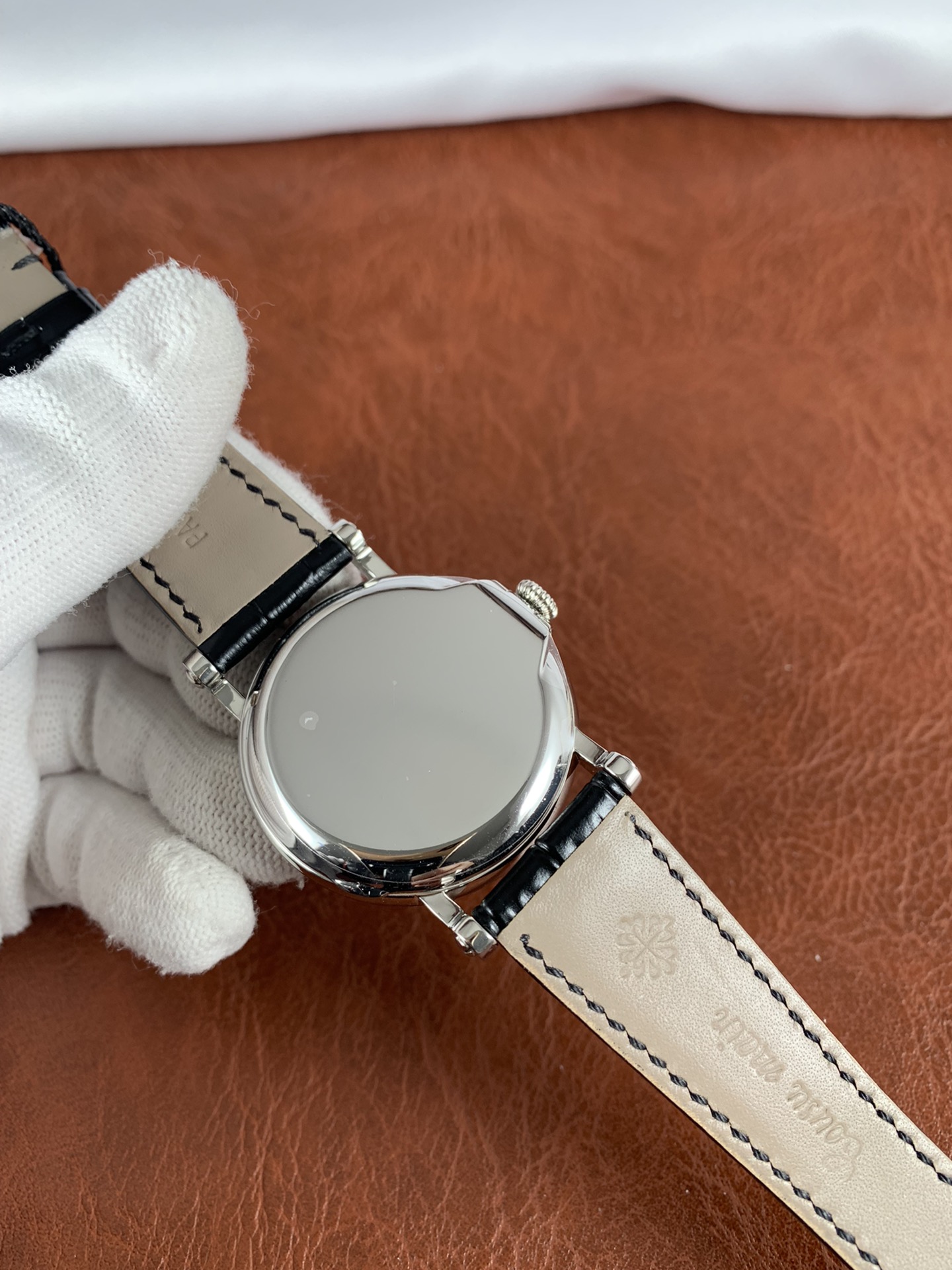 Patek Philippe Calatrava 5153 Replica Watch - 38mm Men's Swiss Movement - Image 3