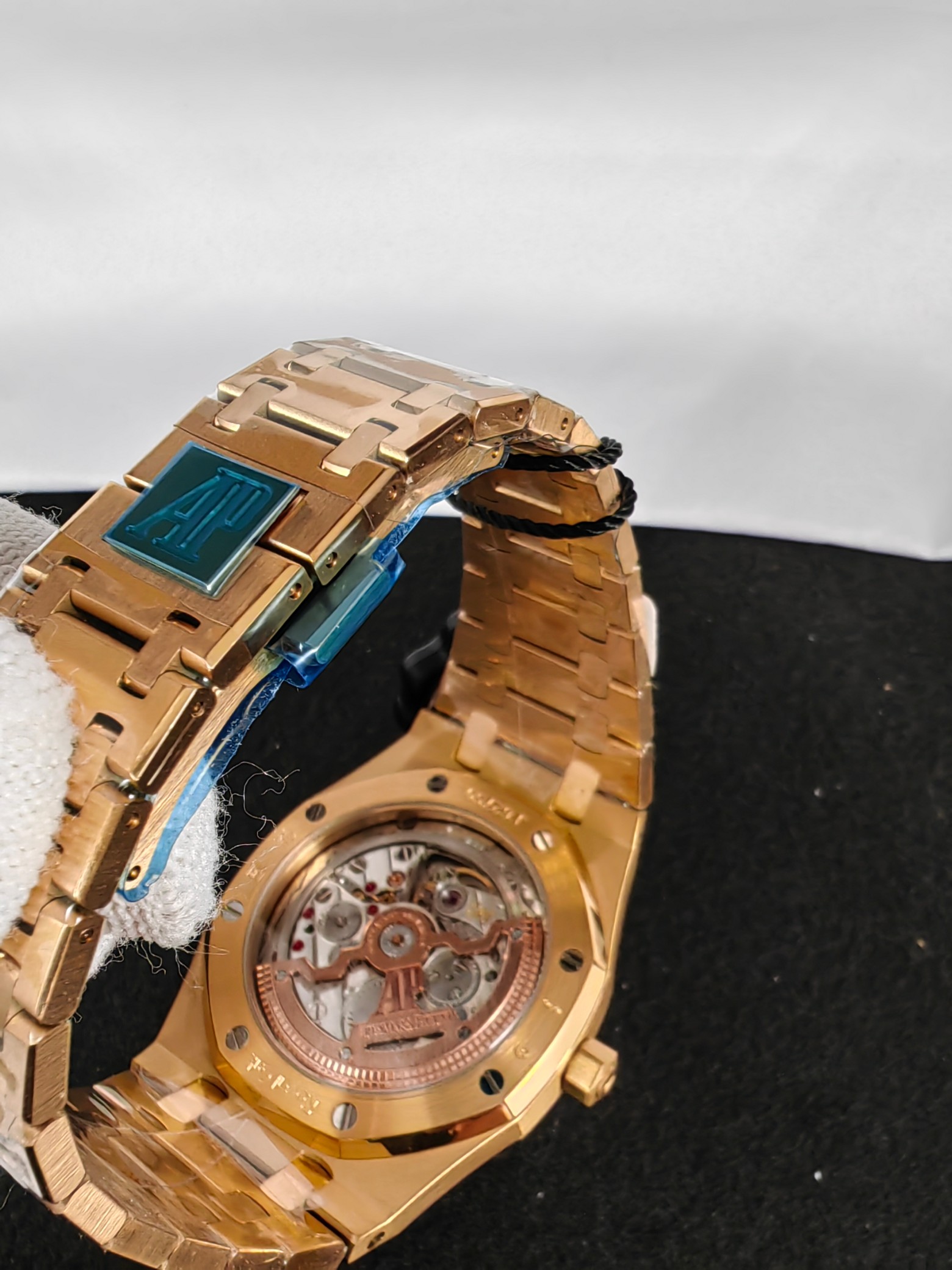 Audemars Piguet Royal Oak Ref.15400 Replica - Men's 39mm Swiss Cal.2121 - Image 3
