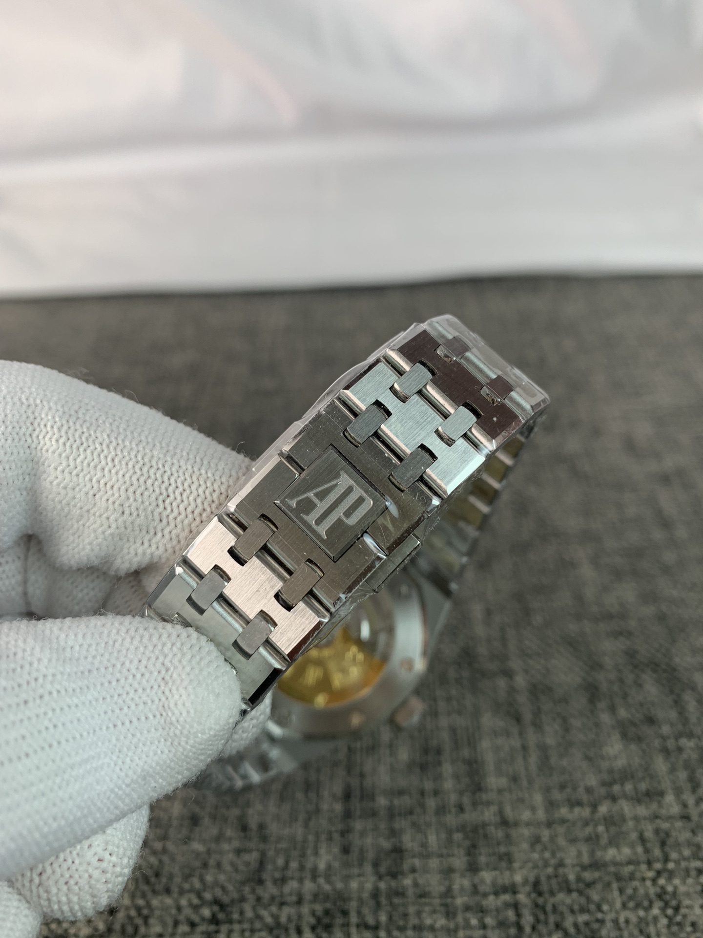 Audemars Piguet Royal Oak 15500 Replica - Men's 41mm Watch | AP4302 Caliber - Image 3