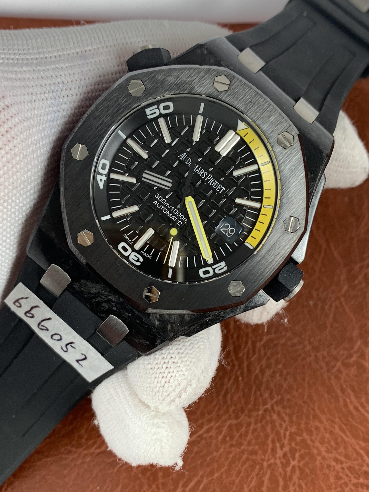 Audemars Piguet Royal Oak Offshore Diver 15706 Replica - 42mm Swiss AP3120 - Image 3