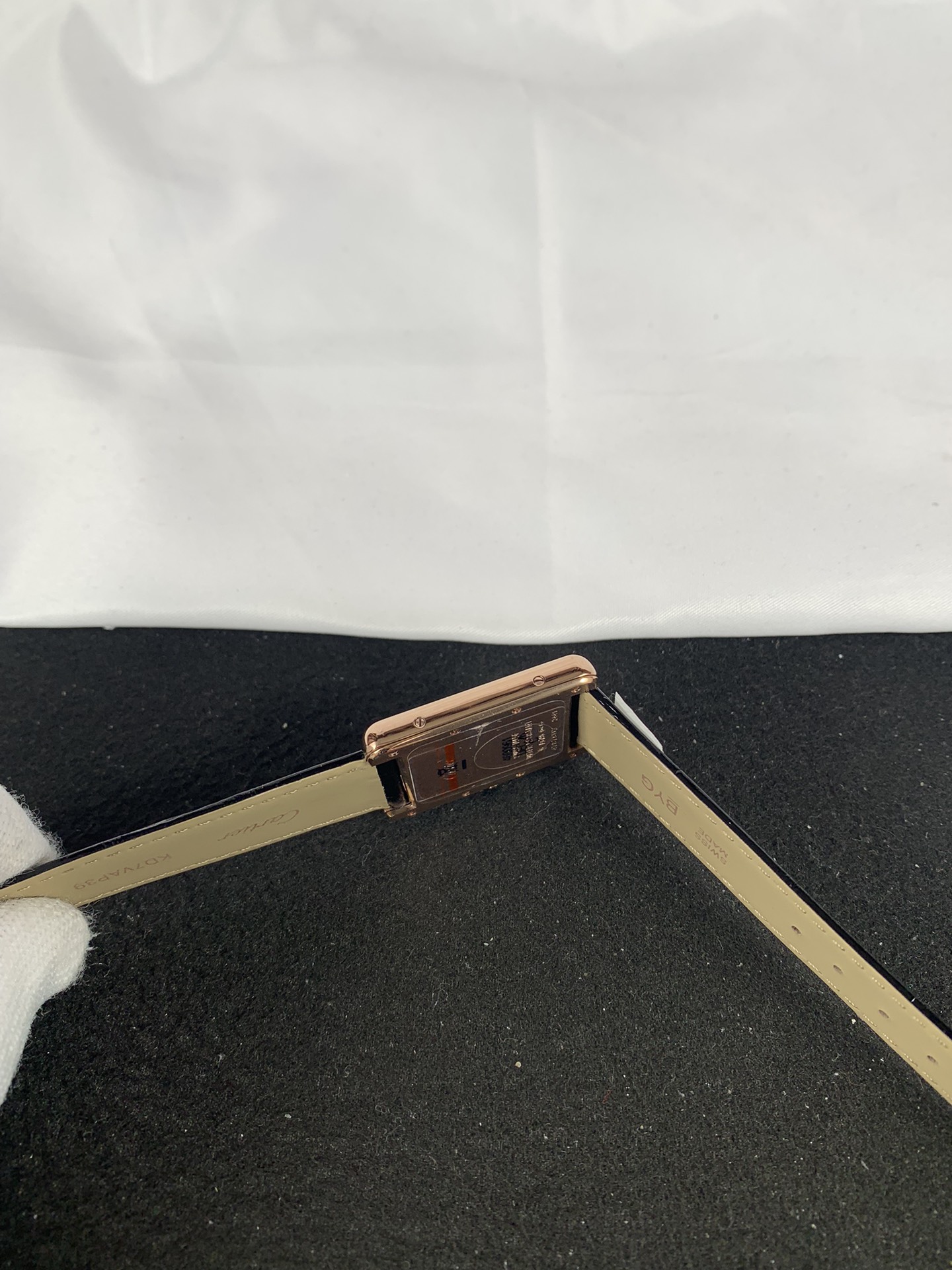 Cartier Tank Rose Gold Replica Watch for Men - Quartz 25.5mm - Image 3