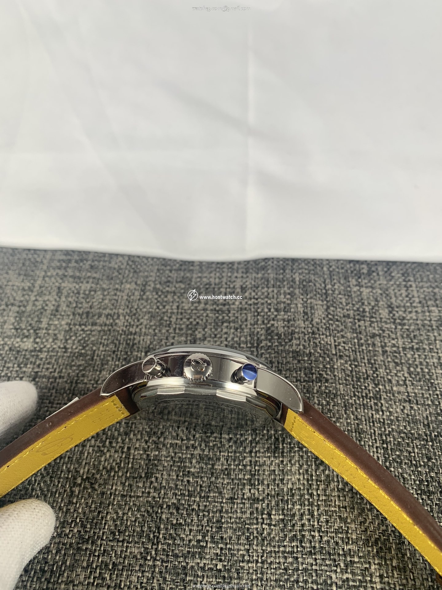 Breitling Deus A233112A1A1X1 Replica Watch | Valjoux 7750 | 43mm - Image 2