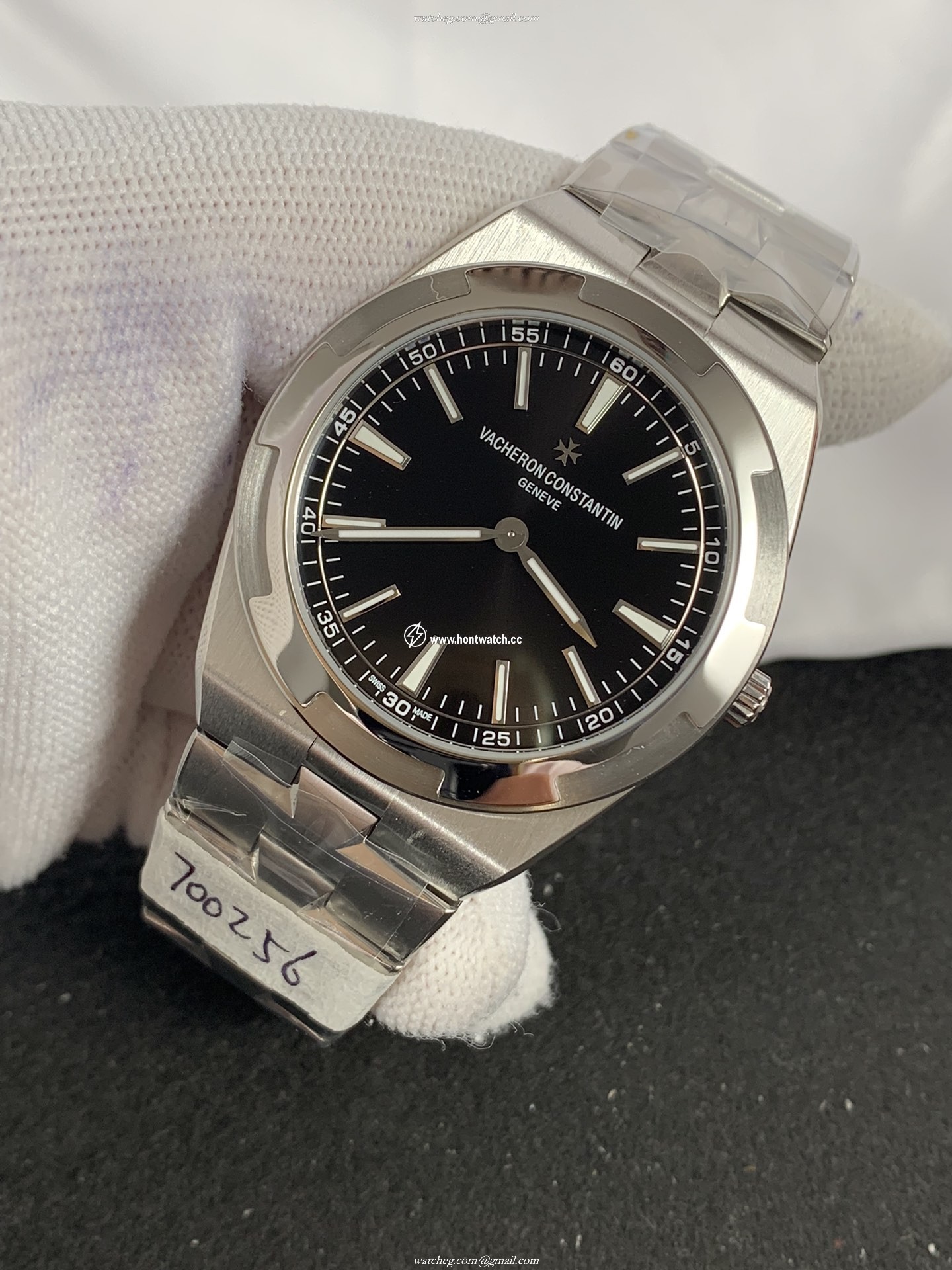 Vacheron Constantin Overseas 4500 Mens Replica Watch - Swiss 1226SC - 42mm - Image 2