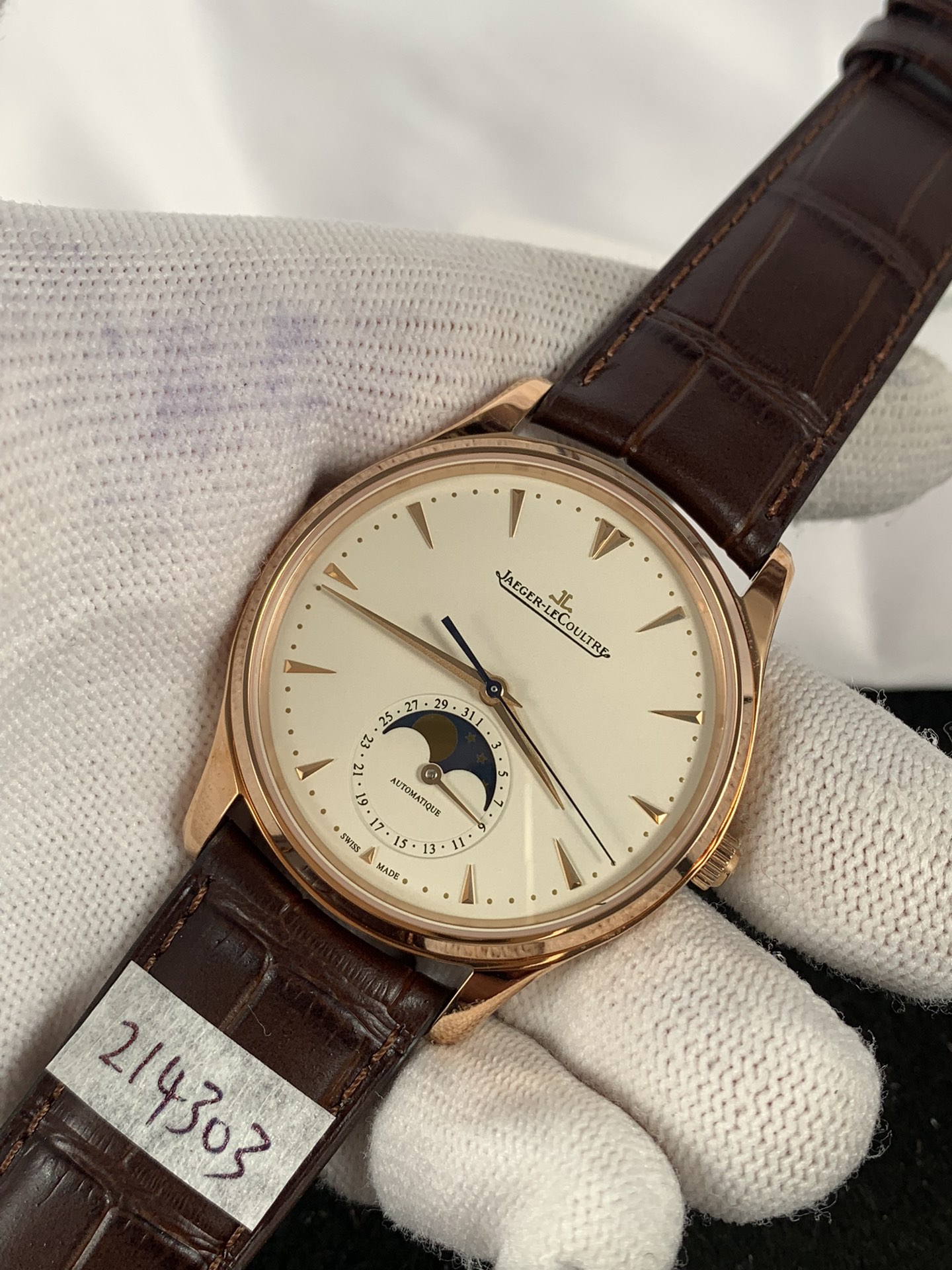 Jaeger Le Coultre Master Ultra Thin Moonphase Replica - Men's 39mm Watch | ETA866 - Image 4