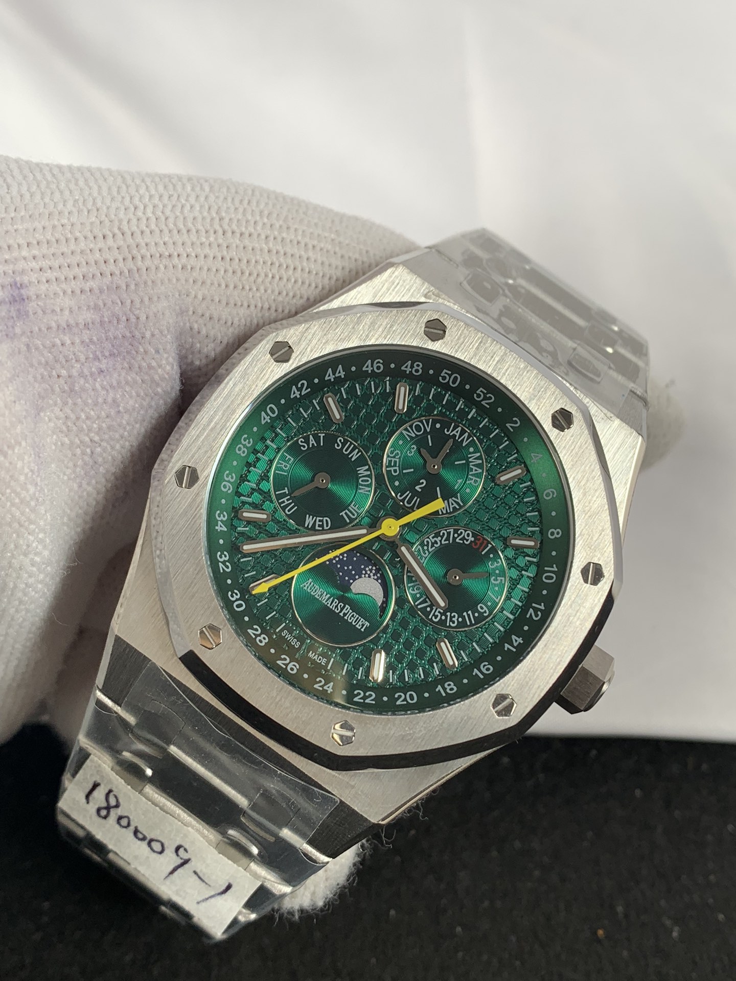 Audemars Piguet Royal Oak Offshore Replica - 41mm Men's Watch | AP5134 - Image 4