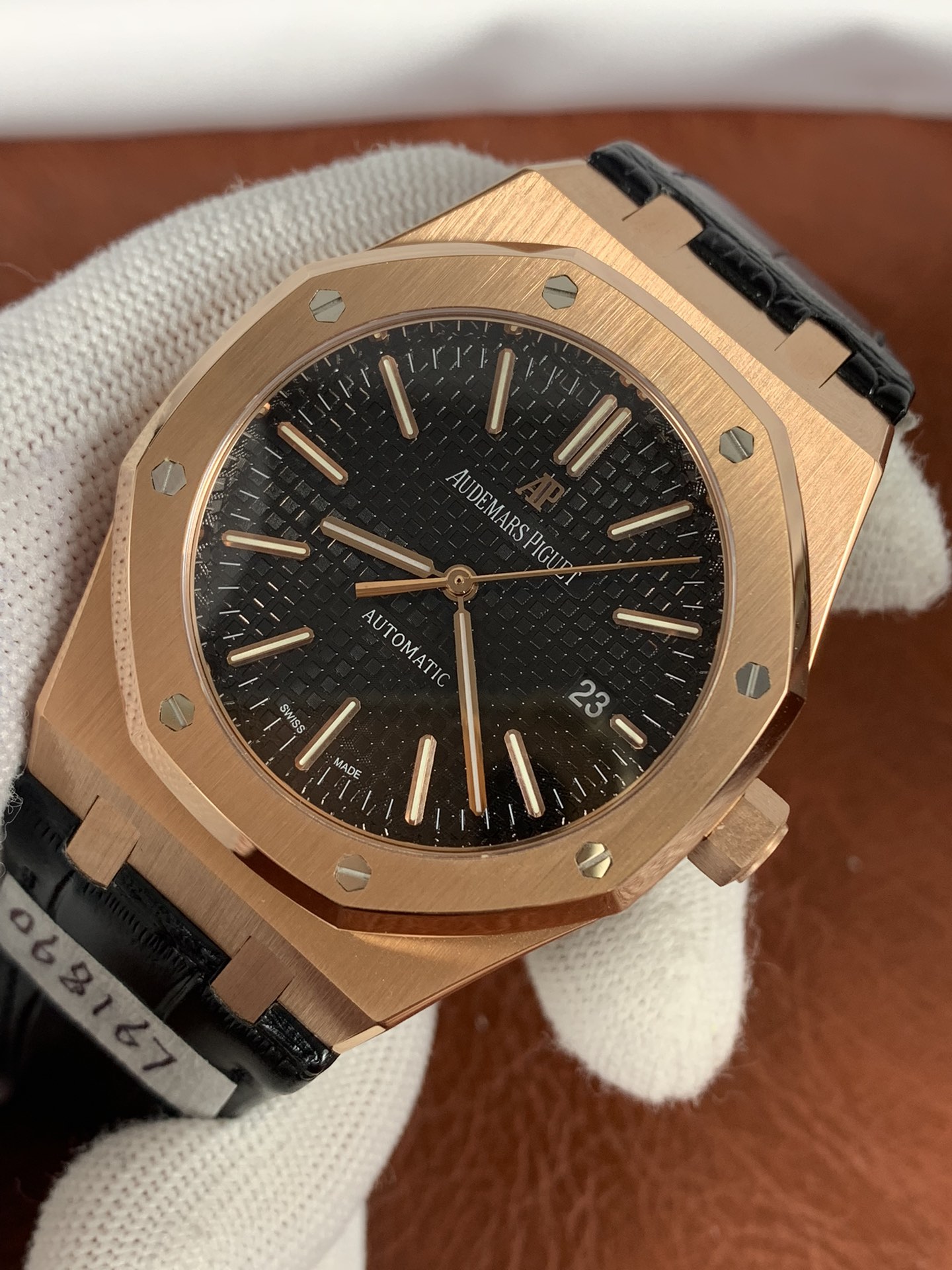Audemars Piguet Royal Oak 15500OR Replica - 41mm Men's Watch | AP3120 - Image 4