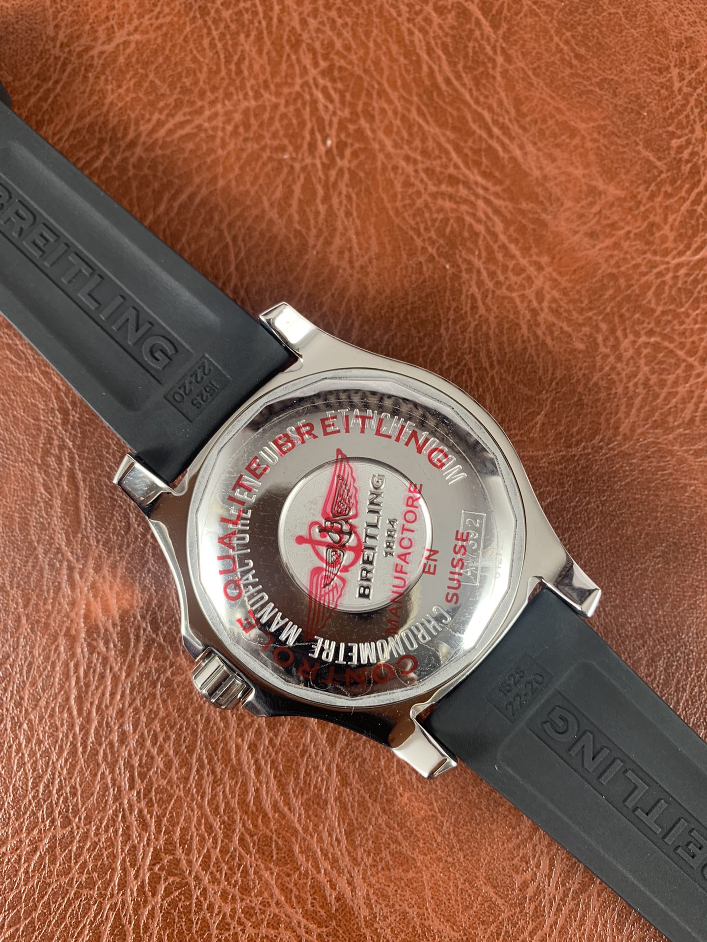 Breitling Superocean II Volcano 44 Mens Watch - Automatic ETA2824-2 | 44mm - Image 4