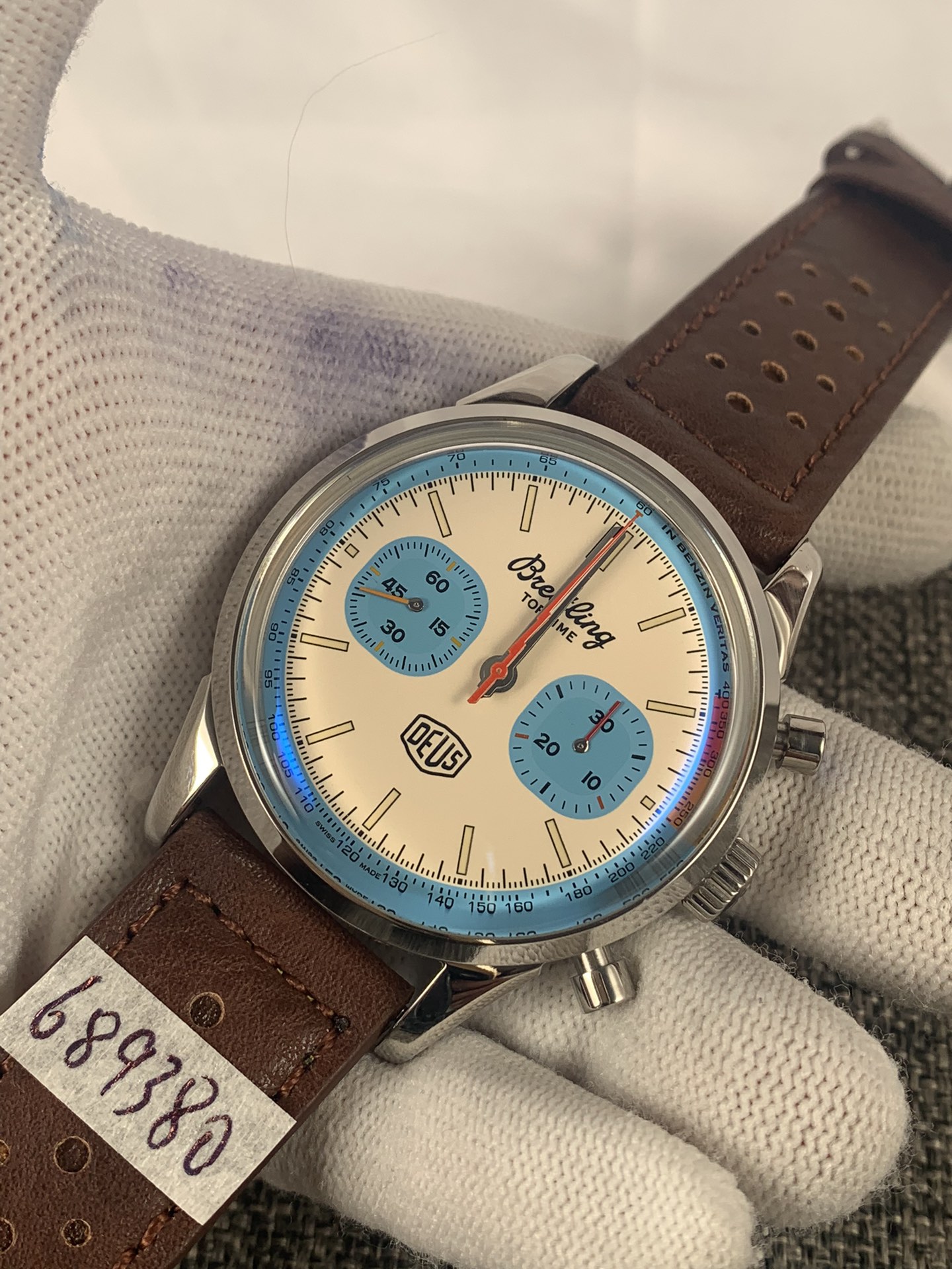 Breitling Deus A233112A1A1X1 Replica Watch | Valjoux 7750 | 43mm - Image 4