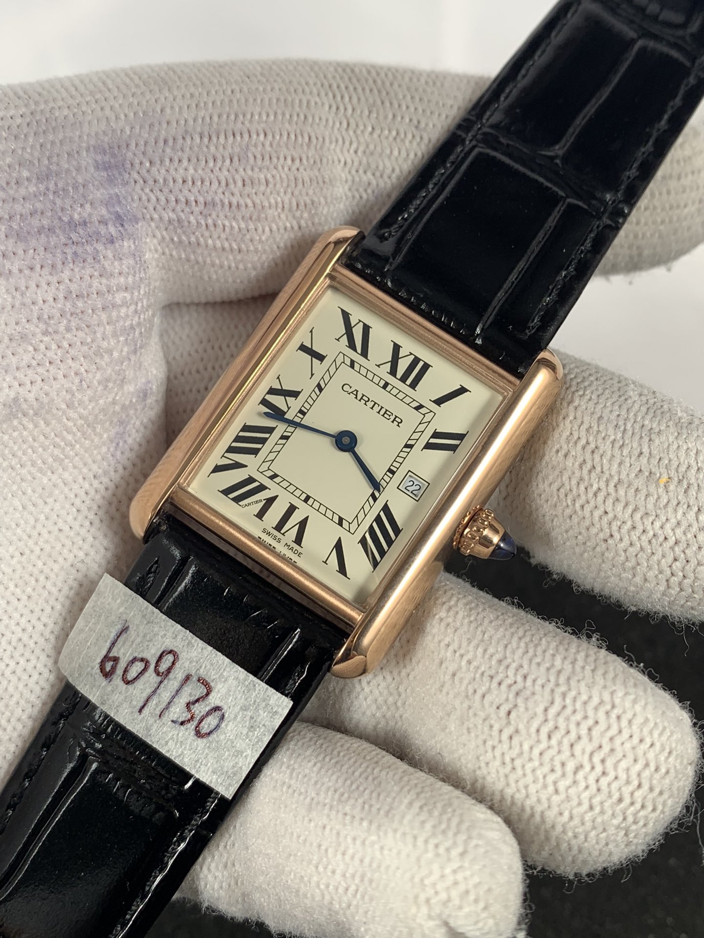 Cartier Tank Rose Gold Replica Watch for Men - Quartz 25.5mm - Image 4