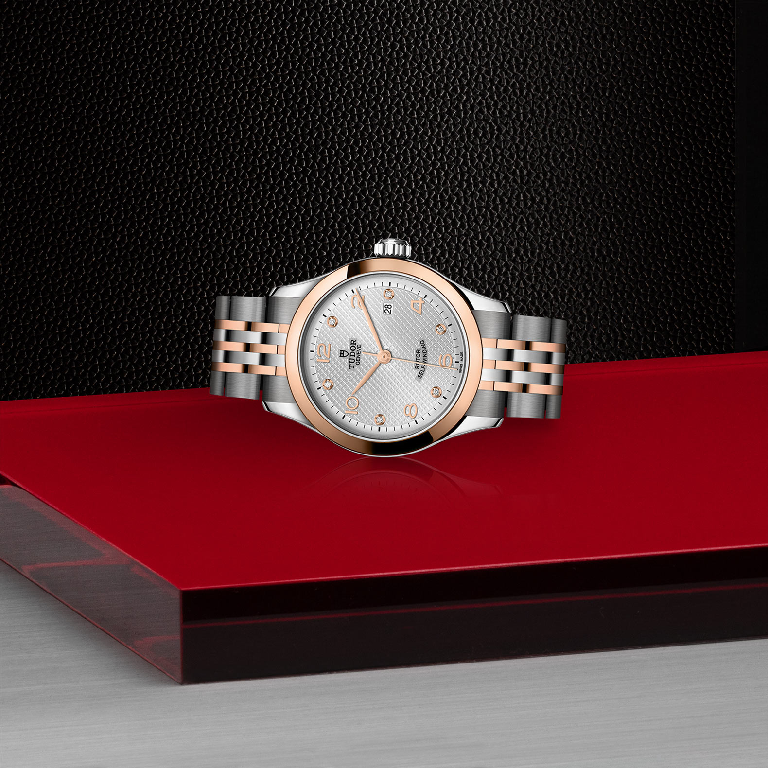 Tudor 1926 M91351-0002 | 28mm Silver Dial | Automatic Watch | 100M Water Resistant - Image 3