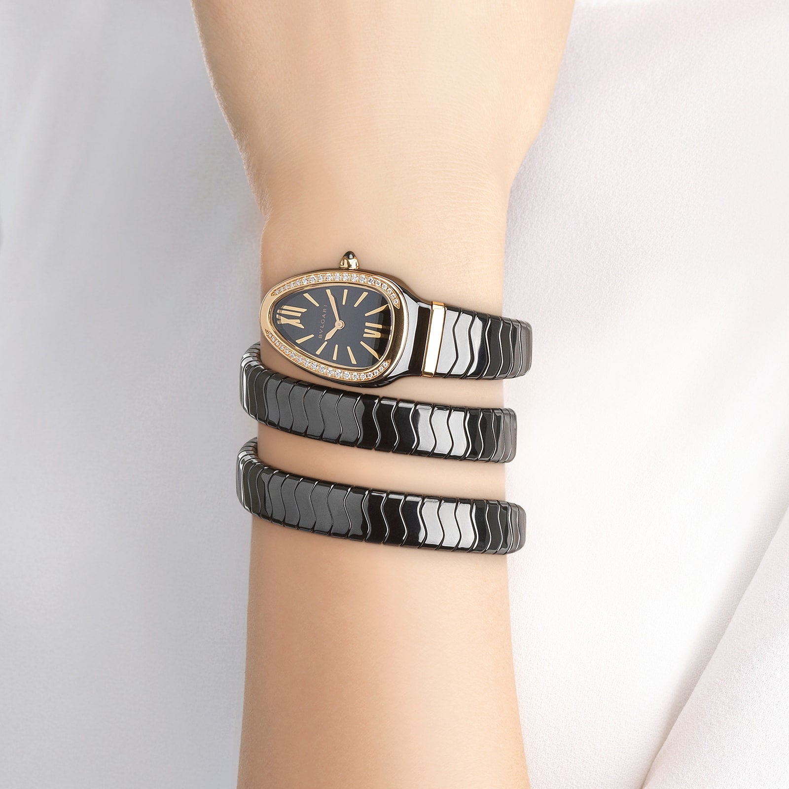 Bvlgari Serpenti 102885 Ceramic & Gold Quartz Watch - Black Dial 35mm - Image 3