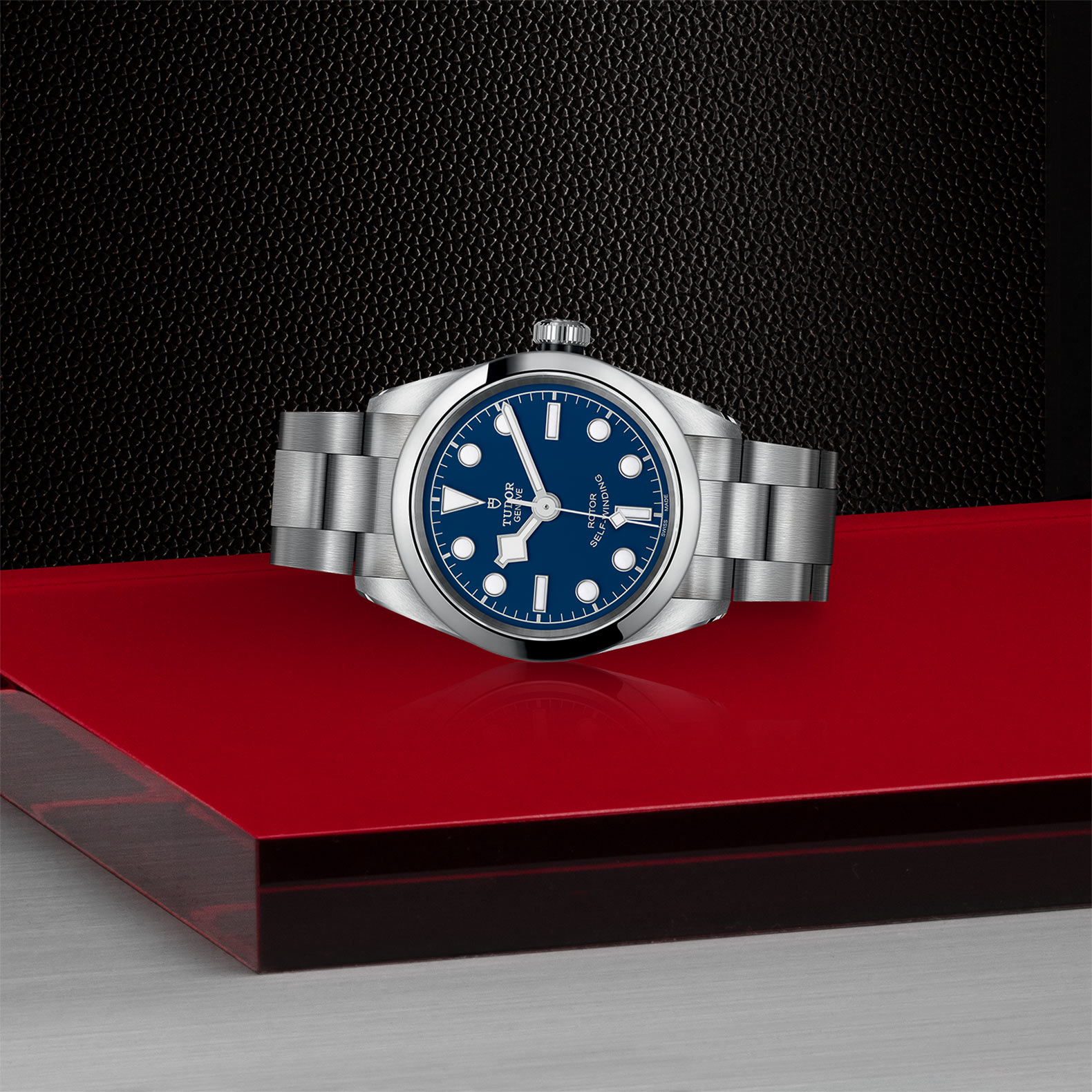 Tudor Black Bay 32mm Blue Dial | Stainless Steel Automatic Watch - Image 3