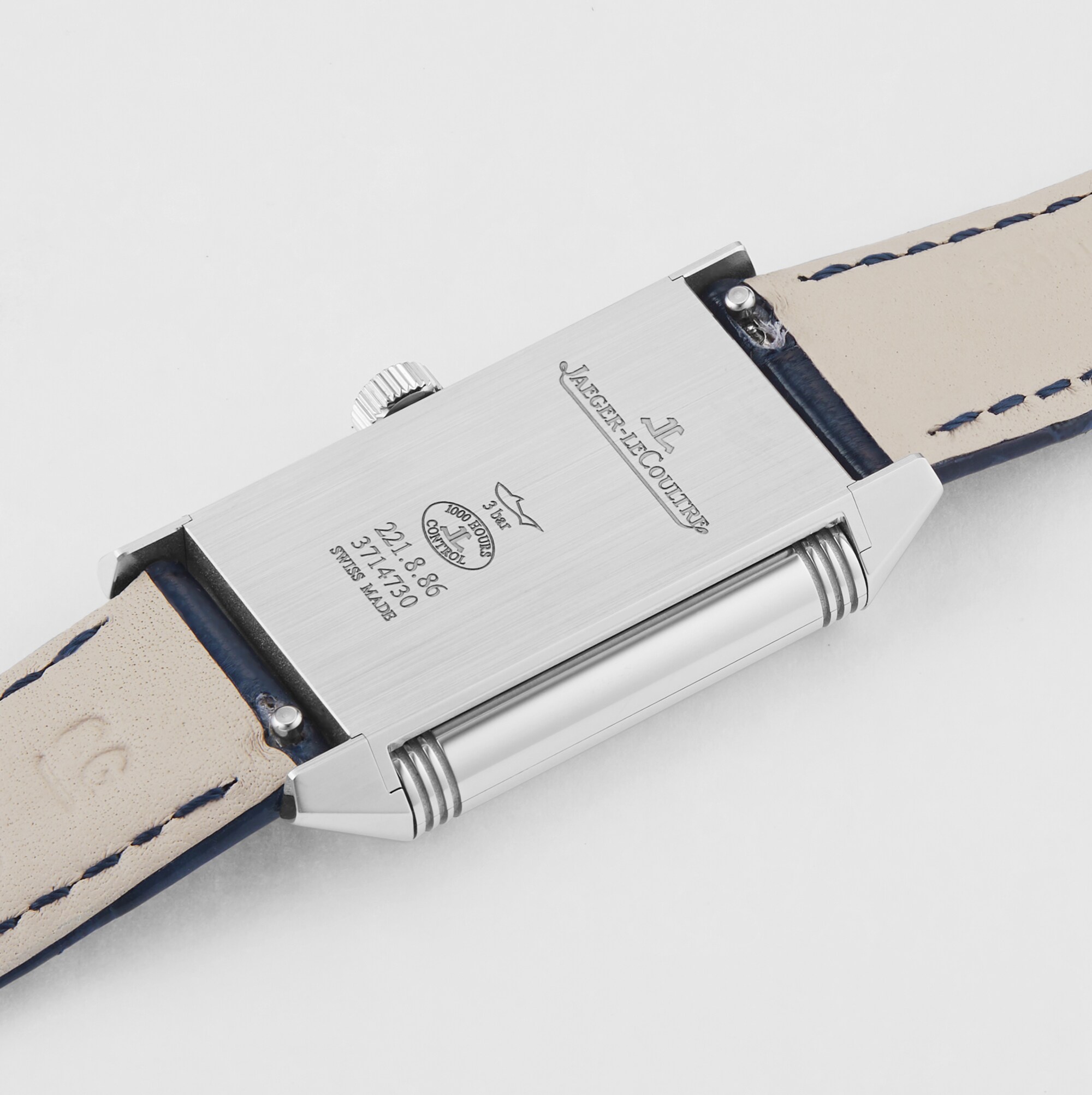 Jaeger-LeCoultre Reverso Q2608440 | 34mm Stainless Steel | Silver Dial - Image 3