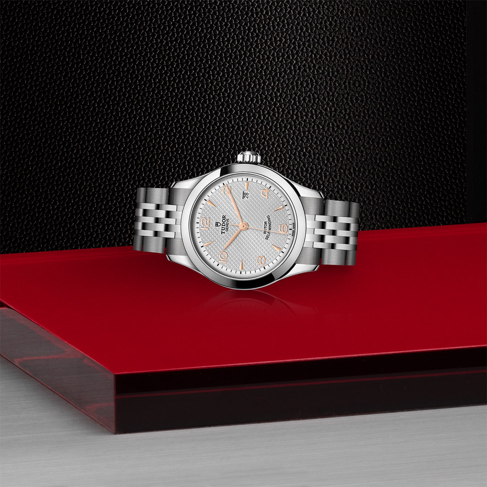 Tudor 1926 M91350-0001 | 28mm Silver Dial | Automatic Watch | 100M Water Resistant - Image 3
