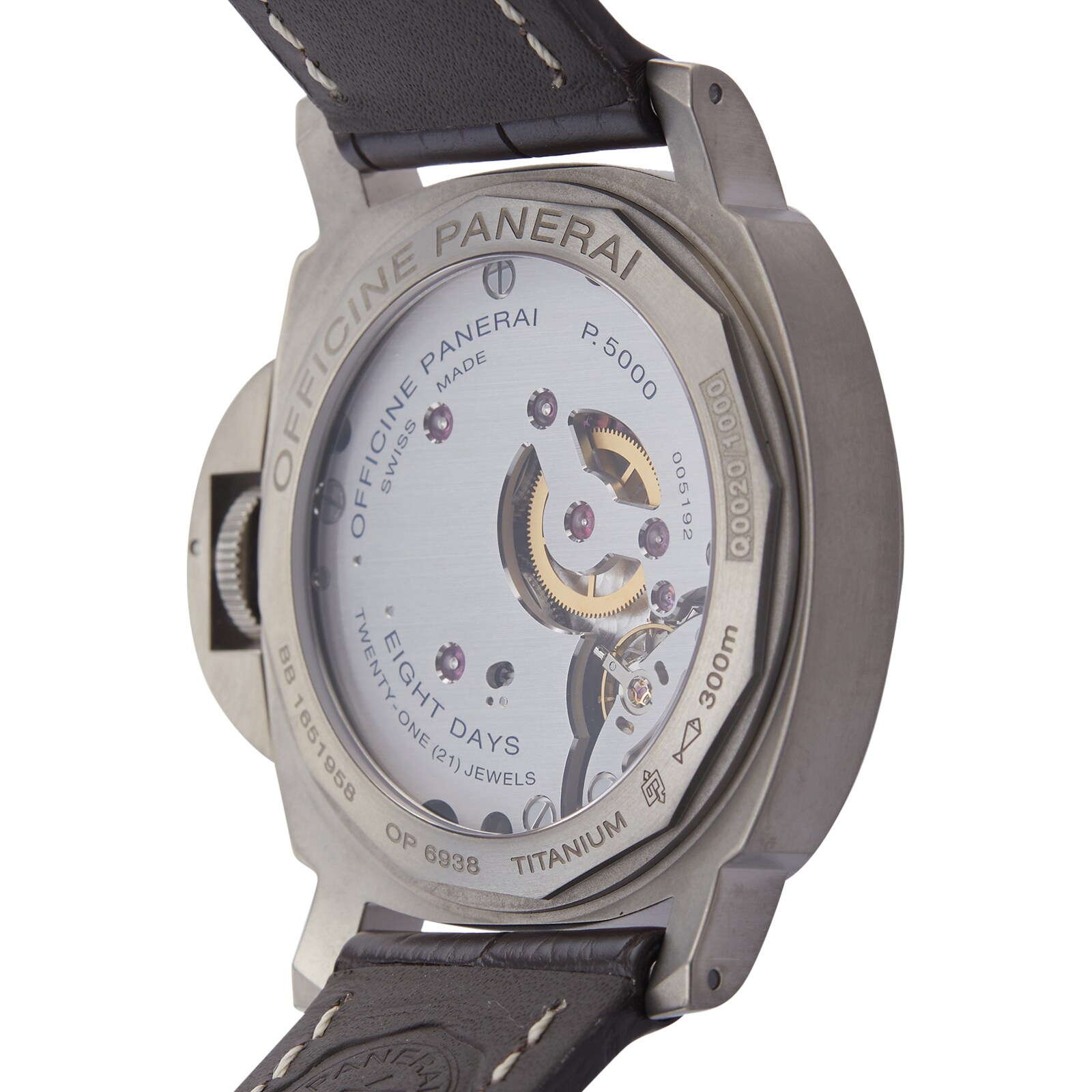 Panerai Luminor PAM00562 - 44mm Titanium Manual Winding Watch - Image 4
