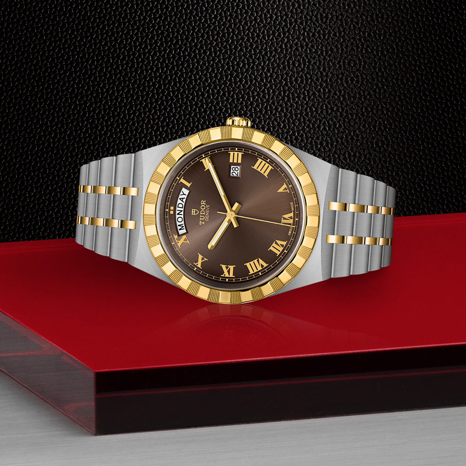 Tudor Royal M28603-0007 41mm Automatic - 18ct Gold Brown Dial Replica - Image 3