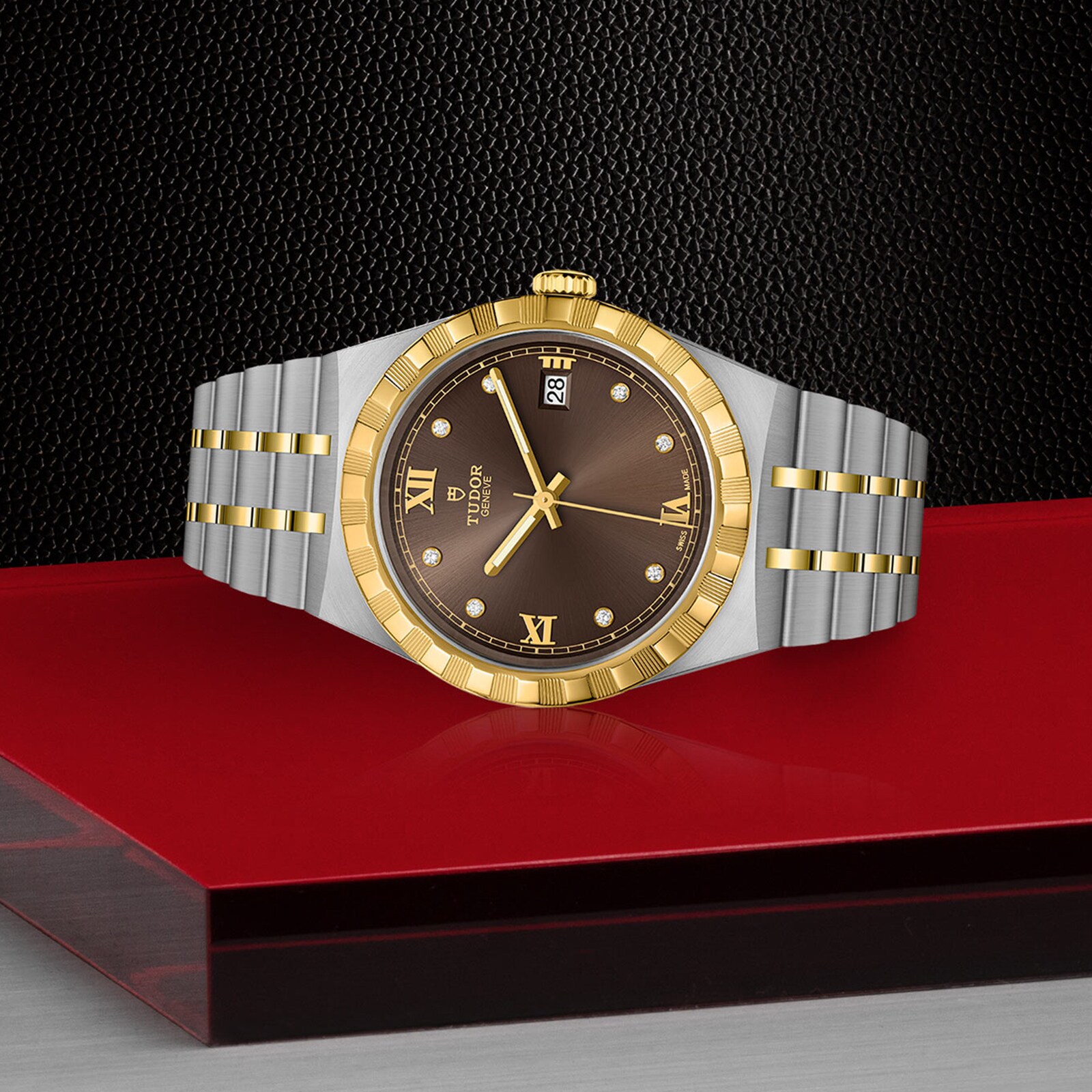 Tudor Royal M28503-0008 | 38mm 18ct Gold Automatic | Brown Dial - Image 3