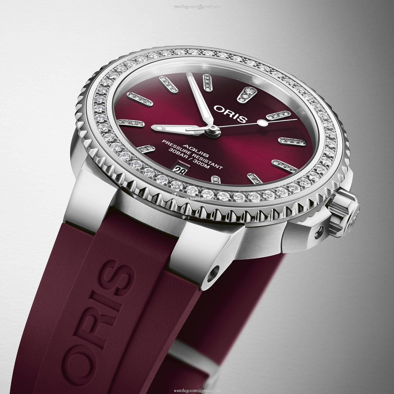 Oris Aquis Date Diamonds 41.5mm Automatic Red Dial | Stainless Steel - Image 2