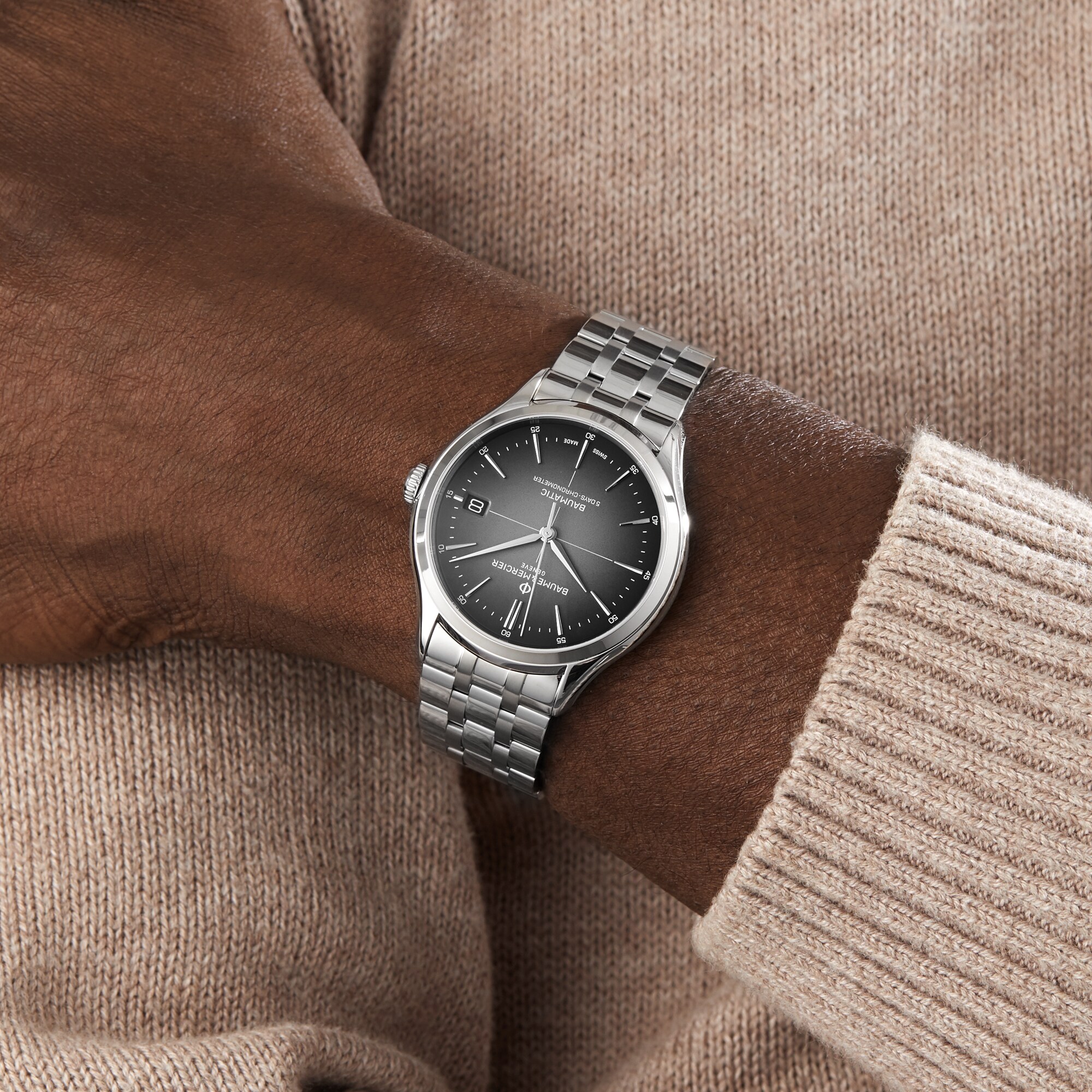 Baume & Mercier Clifton M0A10551 | 40mm Stainless Steel Quartz Watch - Black Dial - Image 3