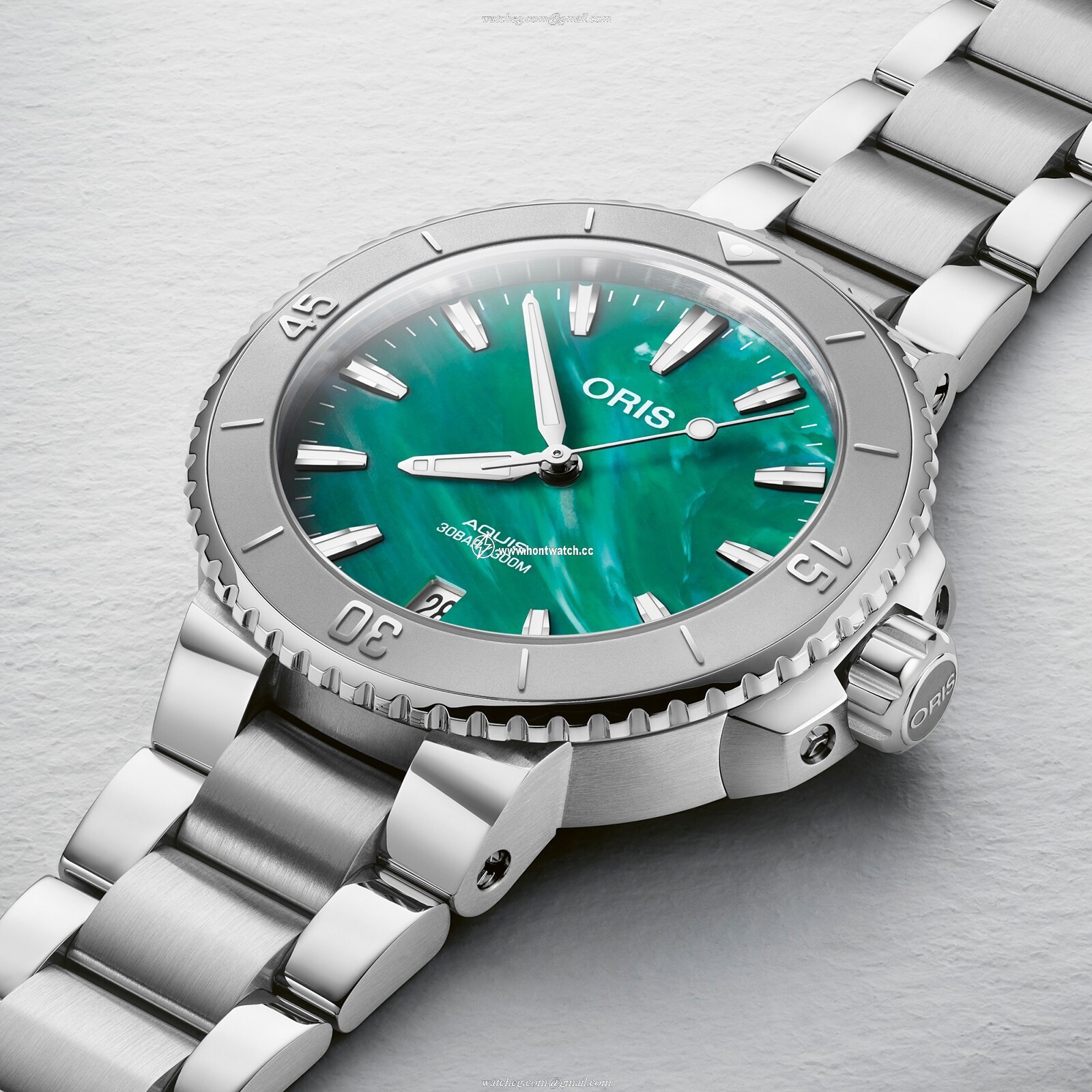 Oris Aquis Green Dial Automatic Watch - 36.5mm Stainless Steel - 300m Water Resistant - Image 2