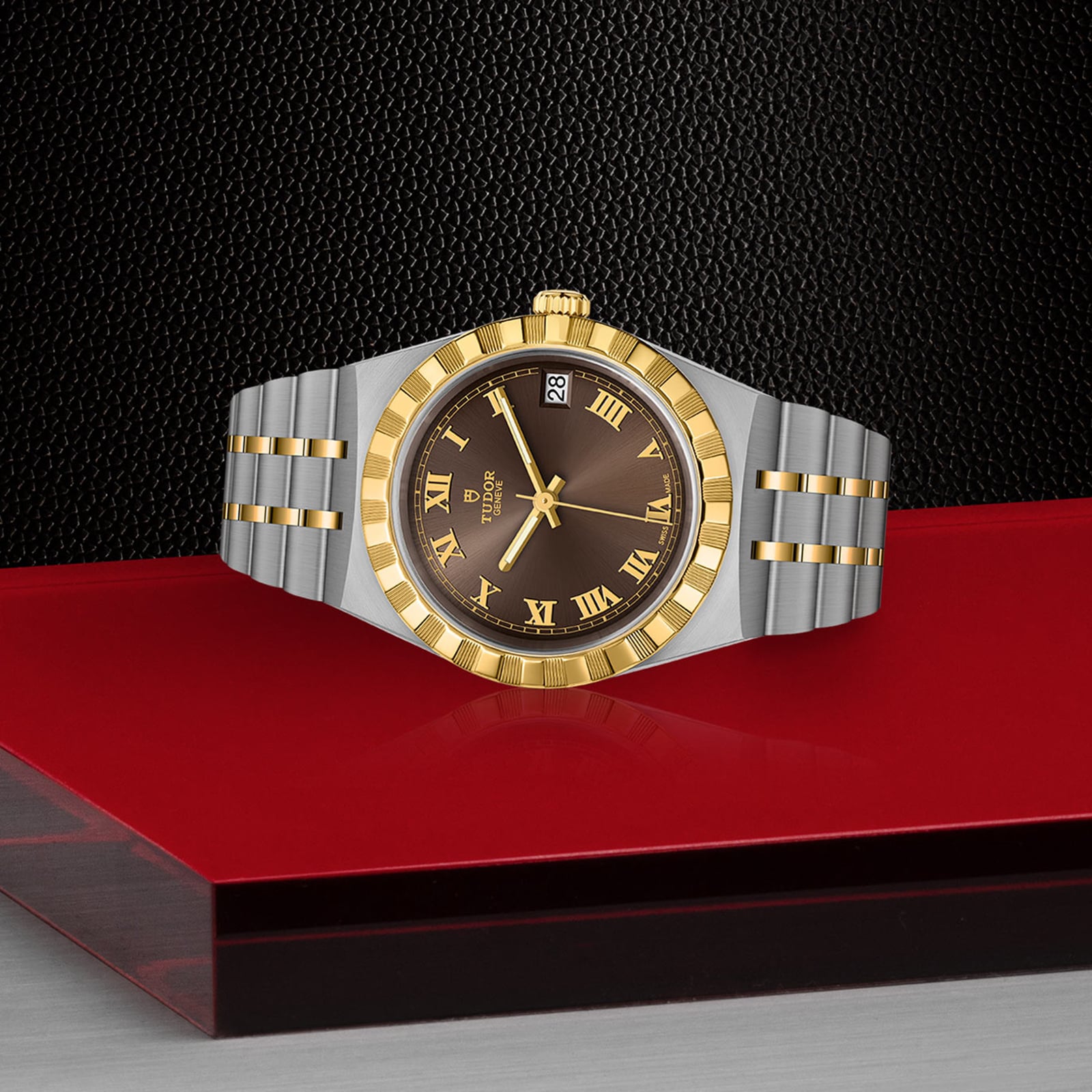 Tudor Royal M28403-0008 | 34mm 18ct Gold Automatic | Brown Dial Replica - Image 3