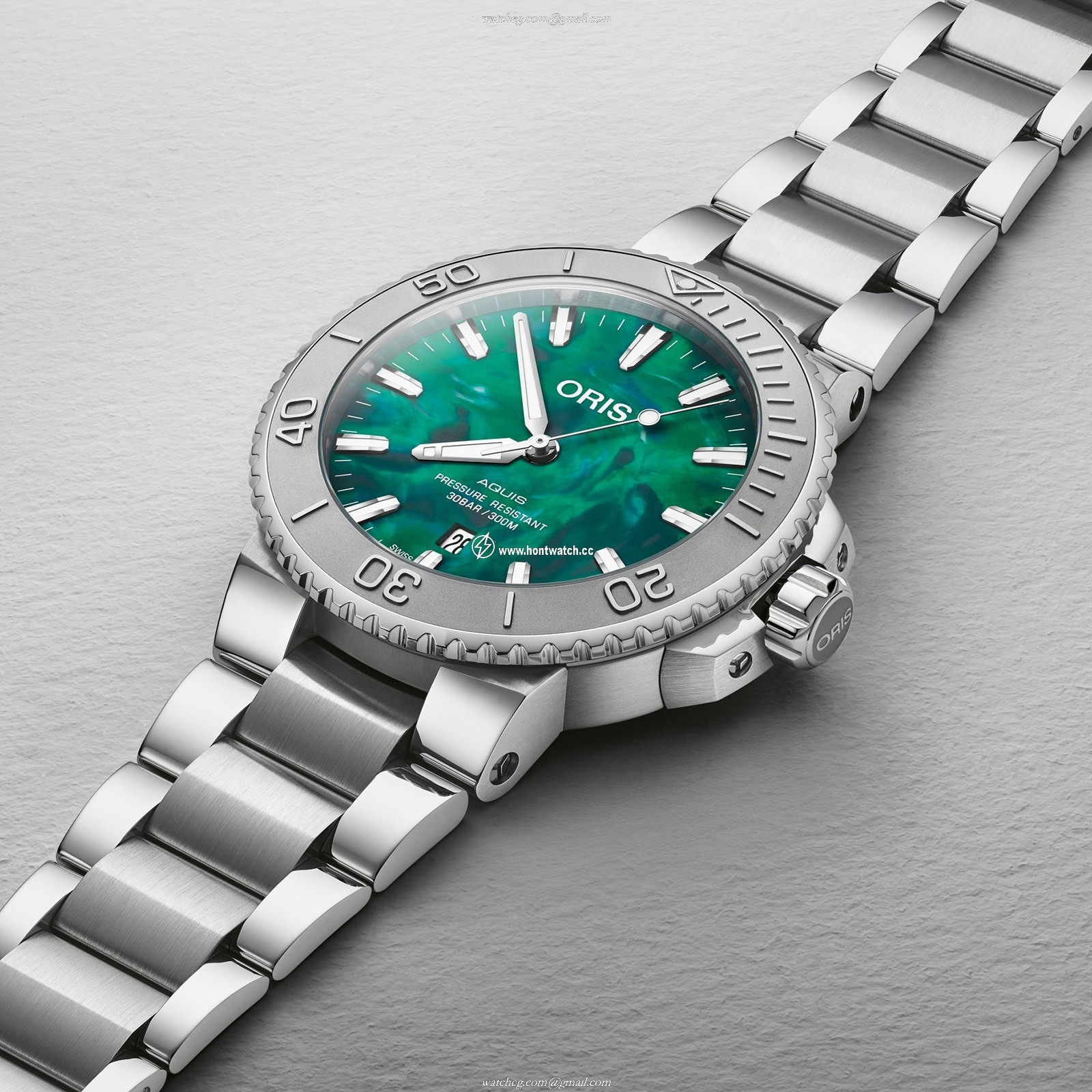 Oris Aquis Green Dial Automatic Watch - 43.5mm Stainless Steel - 300M Water Resistant - Image 2