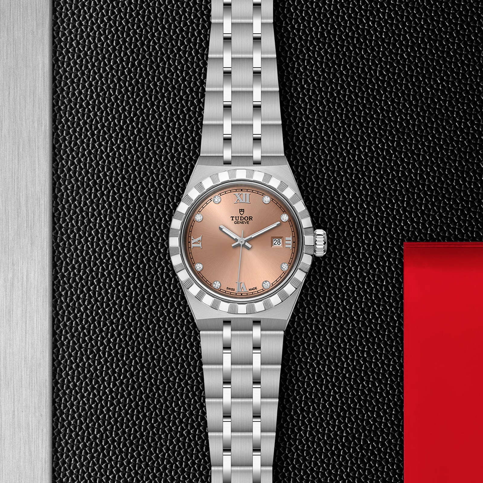 Tudor Royal M28300-0010 | 28mm Pink Dial | Automatic | Stainless Steel - Image 4