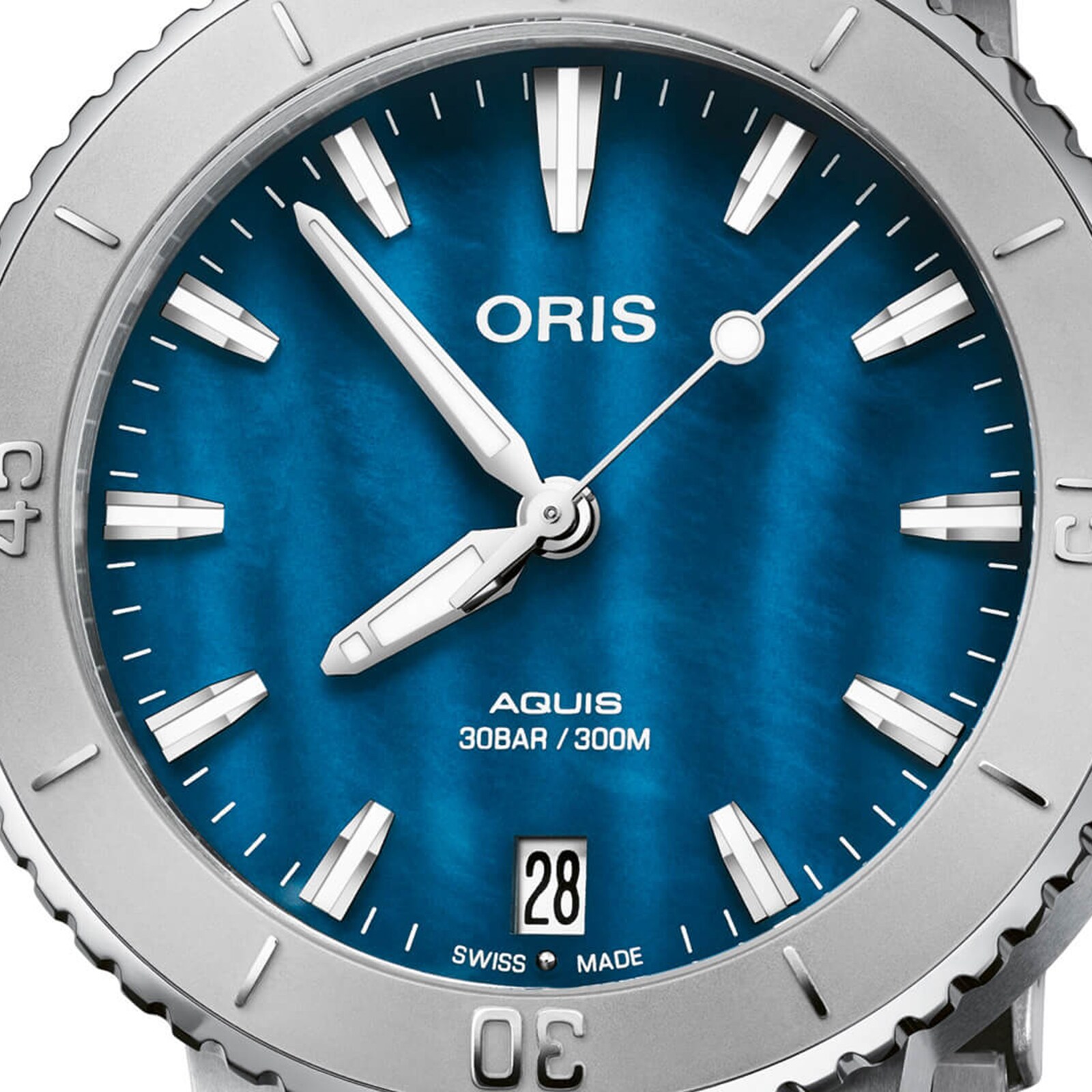 Oris Aquis Blue Automatic Watch - 36.5mm Stainless Steel - 300M Water Resistant - Image 4
