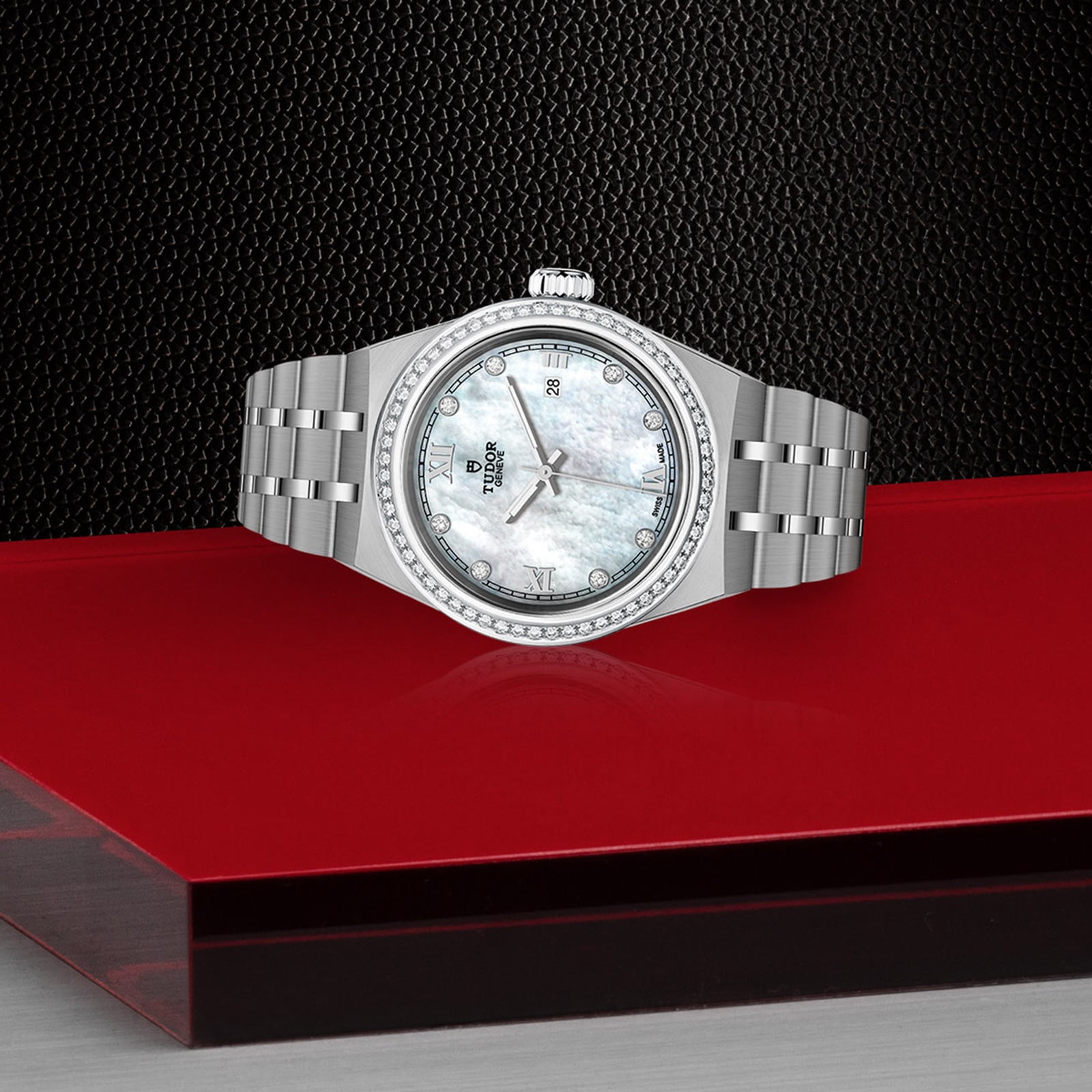 Tudor Royal M28320-0001 | 28mm Automatic Watch | White Dial & Diamonds - Image 3