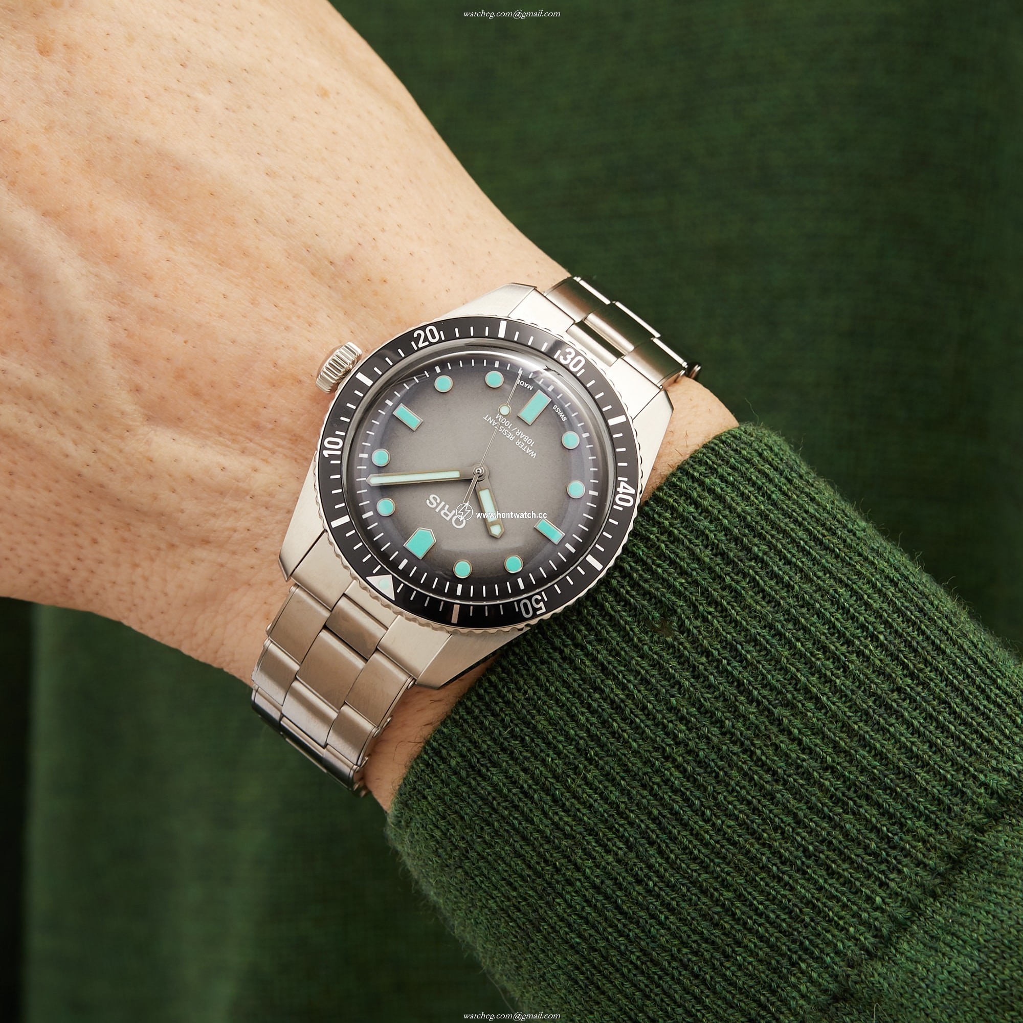 Oris Diving 01 733 7707 4053-07 | 40mm Automatic Grey Dial | Stainless Steel - Image 2