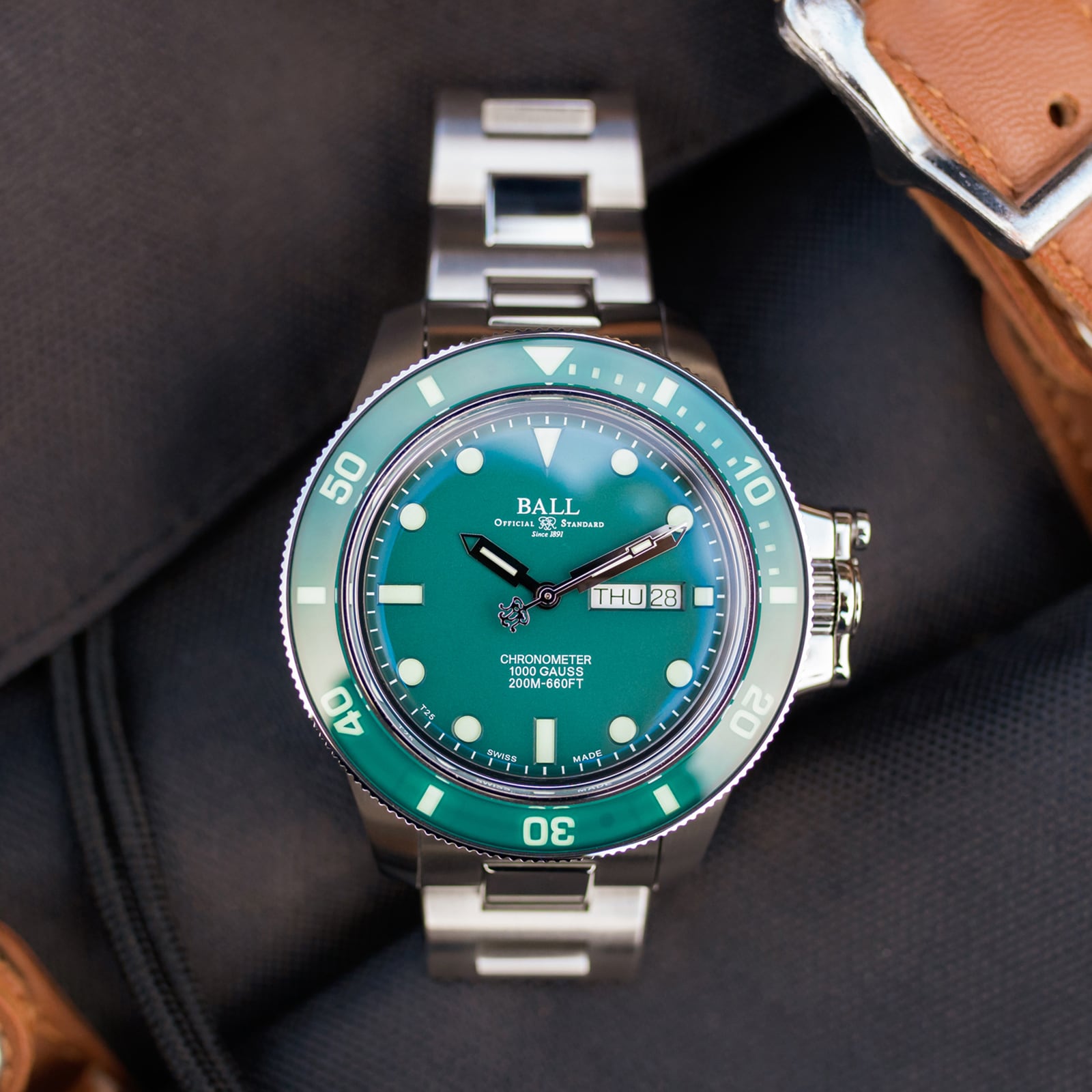BALL Engineer Hydrocarbon DM2218B-S2CJ-GR Automatic Green Watch - 43mm - Image 3