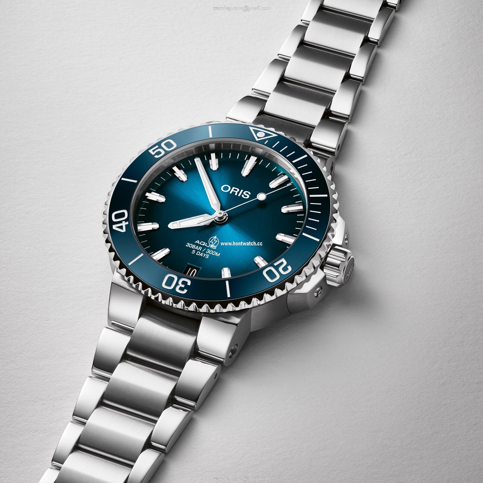 Oris Diving Automatic Blue Watch - 41.5mm Stainless Steel - 300M Water Resistant - Image 2