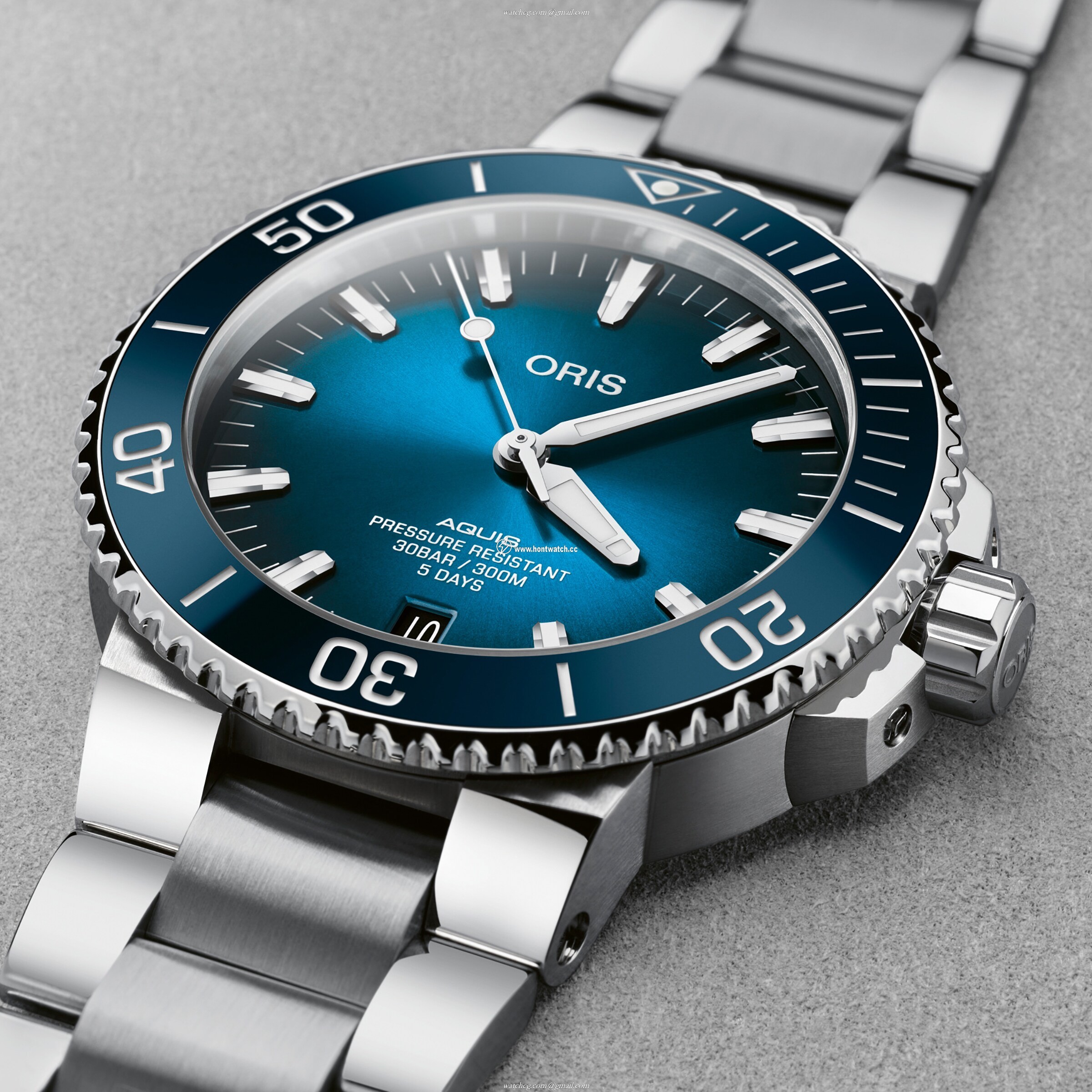 Oris Aquis Automatic Blue Dial 43.5mm Stainless Steel Watch | 300M Water Resistant - Image 2