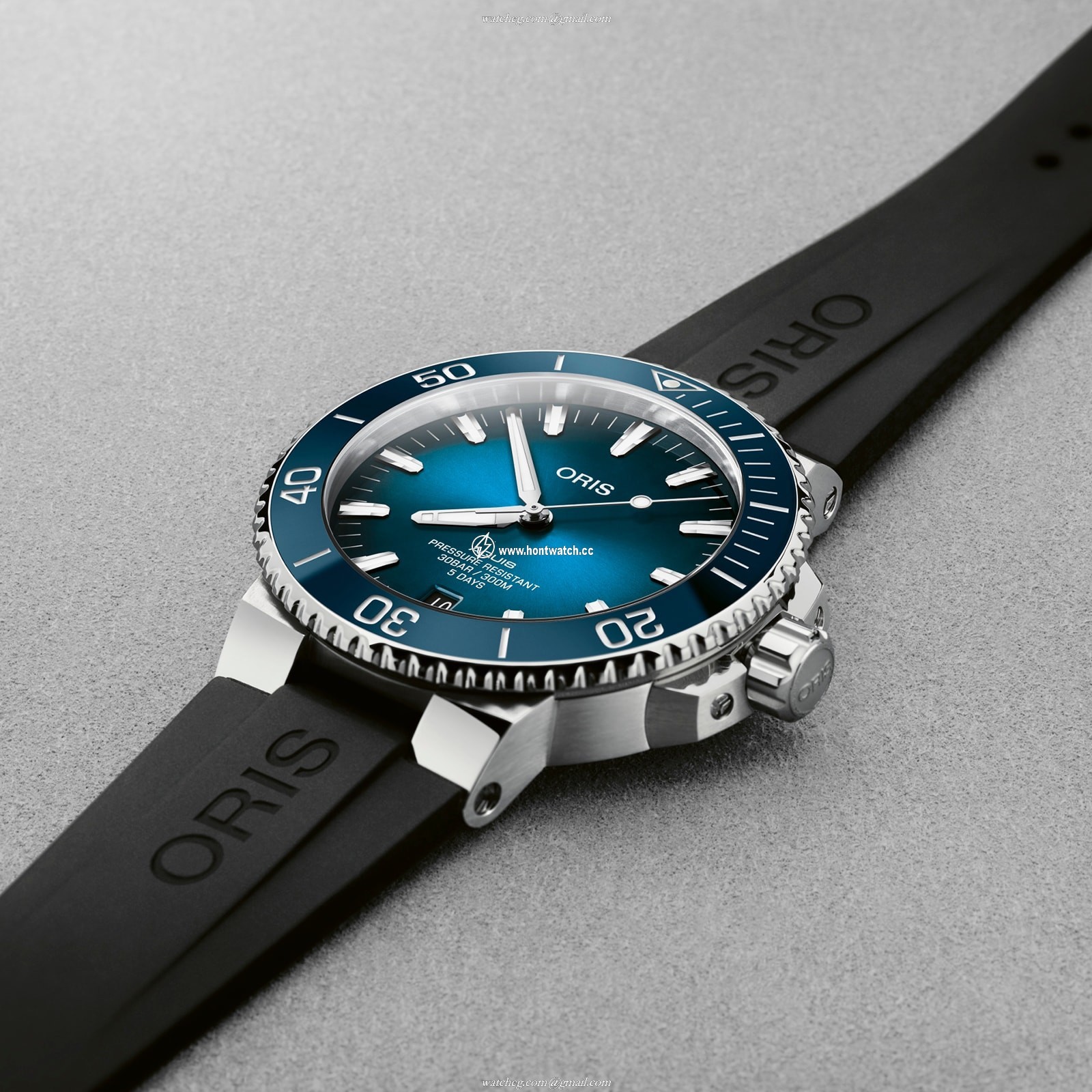 Oris Aquis Automatic Blue Dial Watch - 43.5mm Stainless Steel - 300m Water Resistant - Image 2