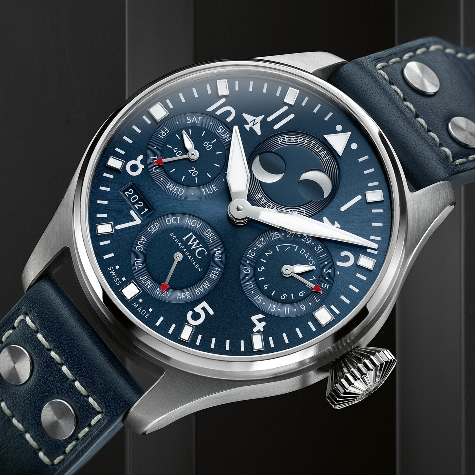IWC Pilot IW503605 Automatic Watch - 46mm Stainless Steel - Blue Dial - Image 4