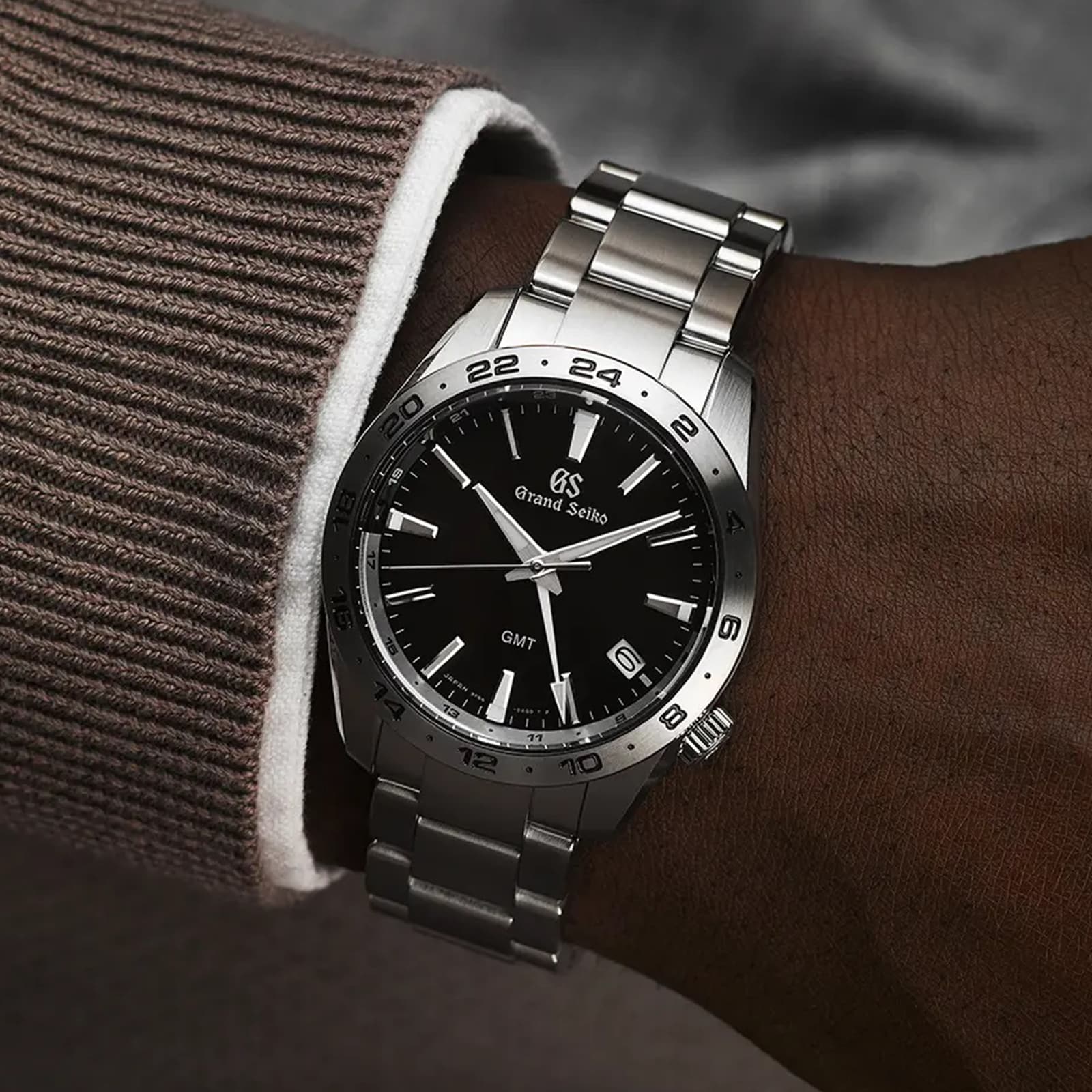 Grand Seiko Sport SBGN027 Quartz Black Replica - 200M Water Resistant - 39mm Stainless Steel Case - Image 3