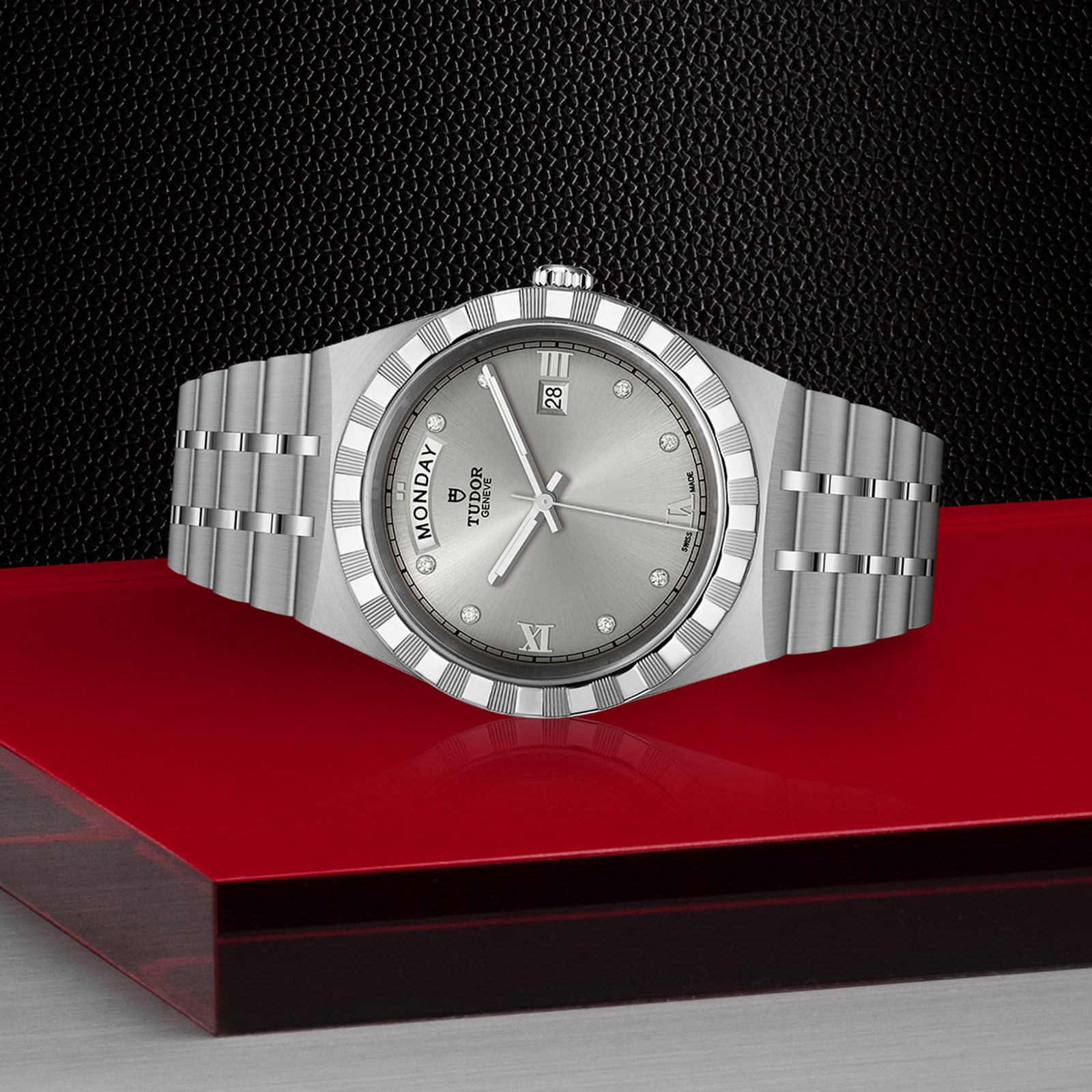 Tudor Royal M28600-0002 Automatic Watch - 41mm Stainless Steel Silver Dial - Image 4