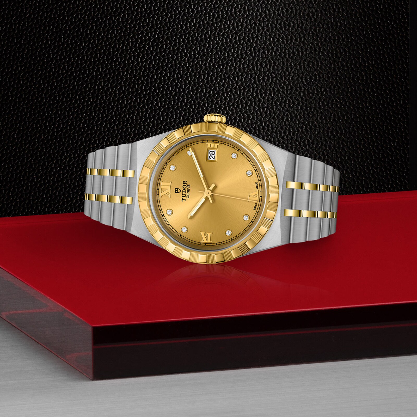 Tudor Royal M28503-0005 Automatic Watch - 38mm Champagne Dial | Steel & Gold - Image 3