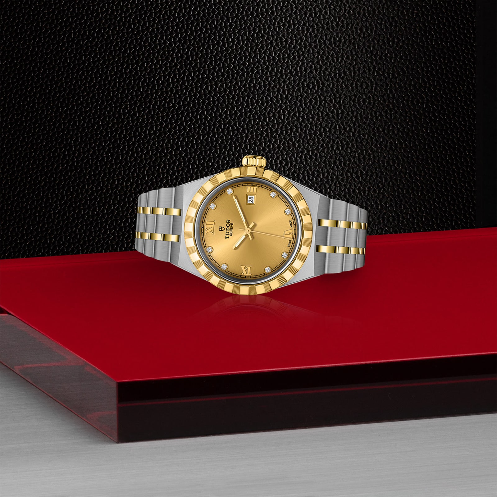 Tudor Royal 28mm Automatic Watch - Champagne Dial - Stainless Steel & Gold - Image 4