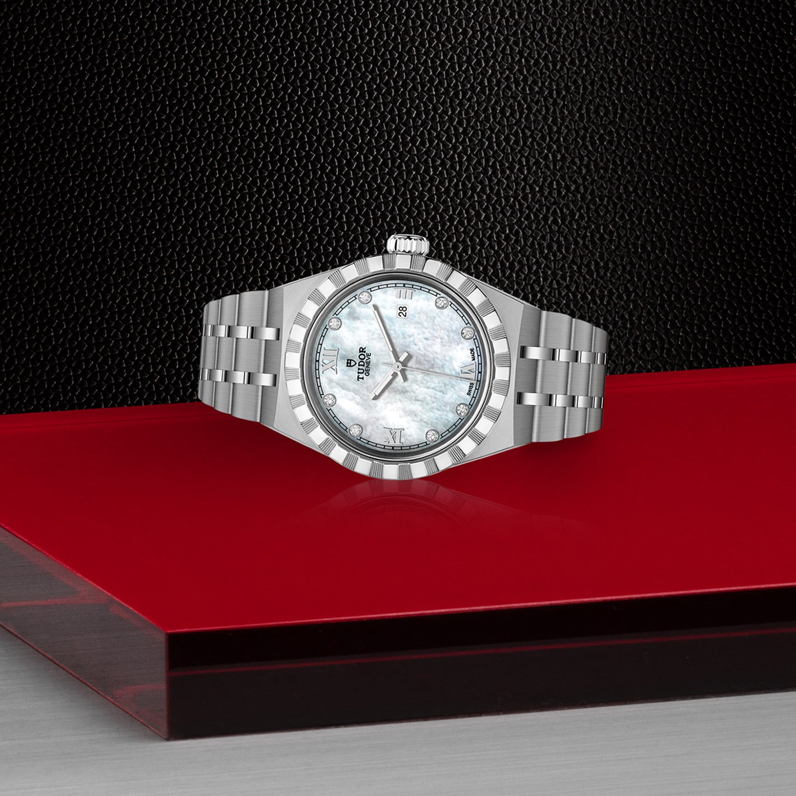 Tudor Royal 28mm Automatic Watch - White Dial & Roman Numerals - Image 4