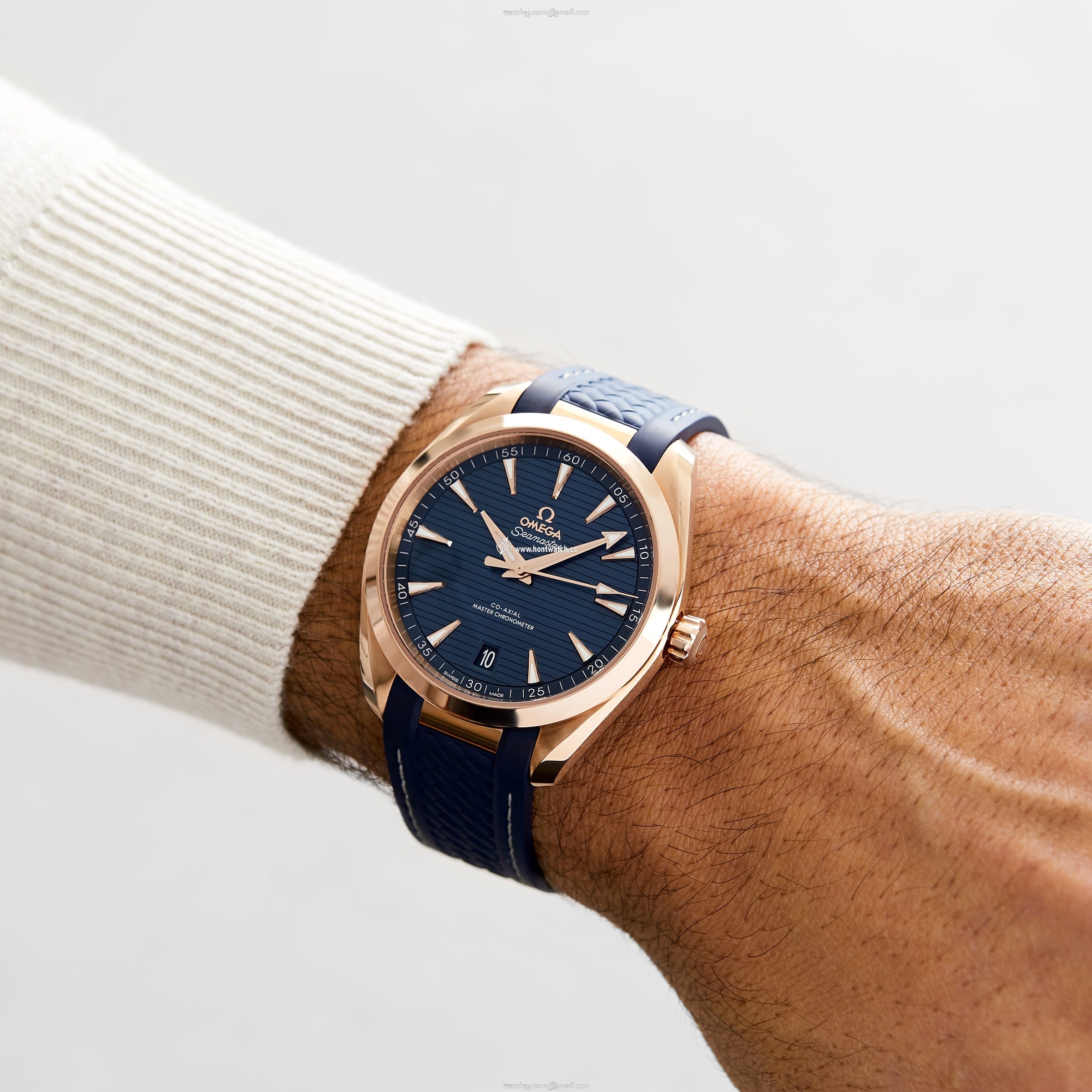 Omega Seamaster Aqua Terra 41mm Blue Dial | 18ct Rose Gold | Automatic - Image 2