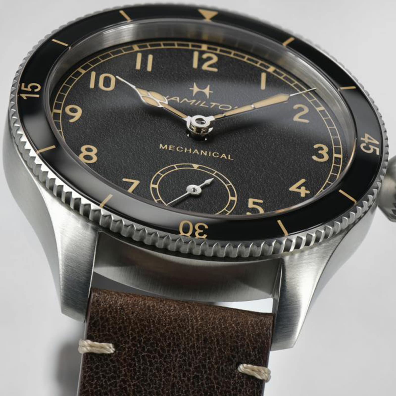 Hamilton Khaki Aviation H76719530 | 43mm Black Dial | Mechanical Watch - Image 4