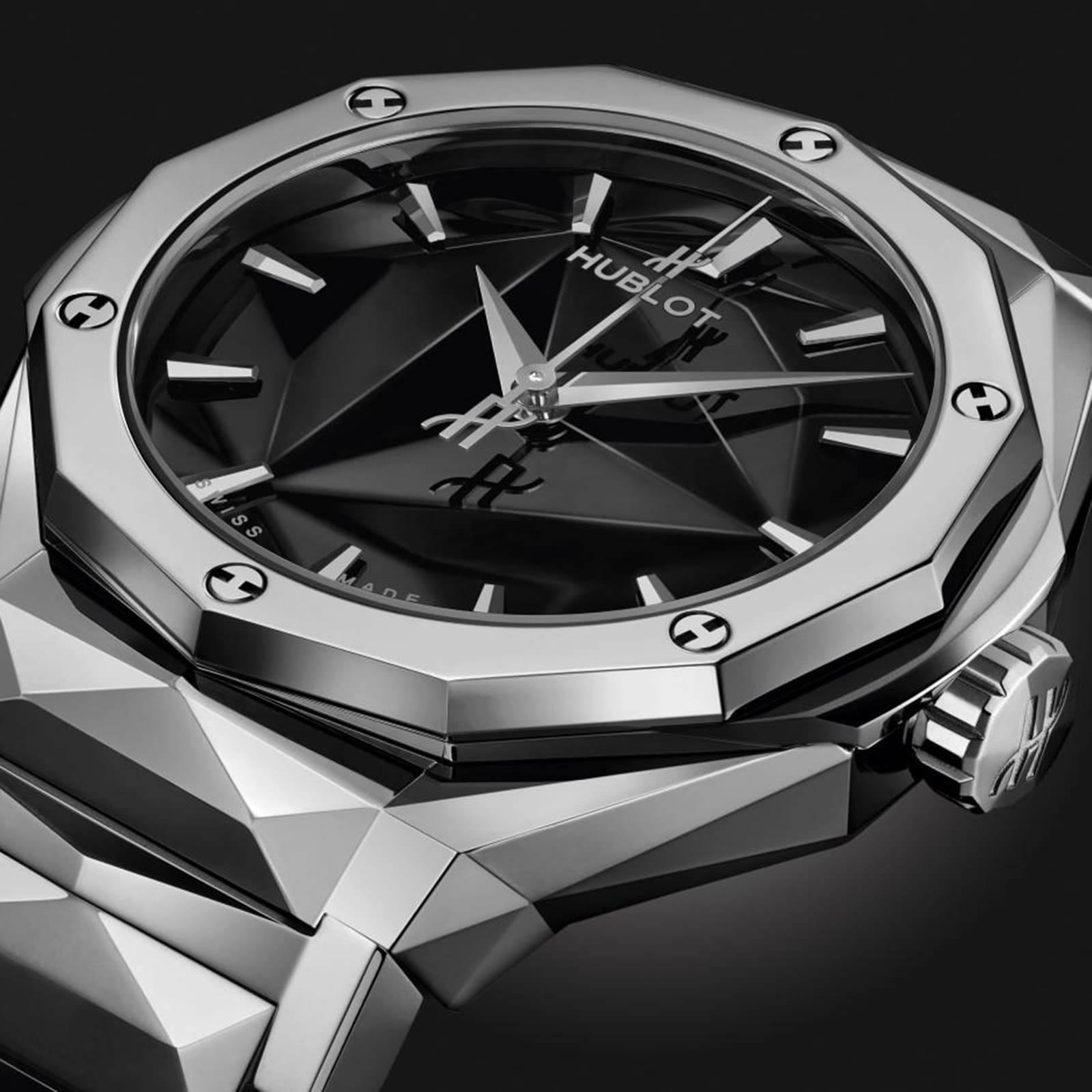 Hublot Classic Fusion 40mm Titanium Automatic Watch - Black Dial - Image 3