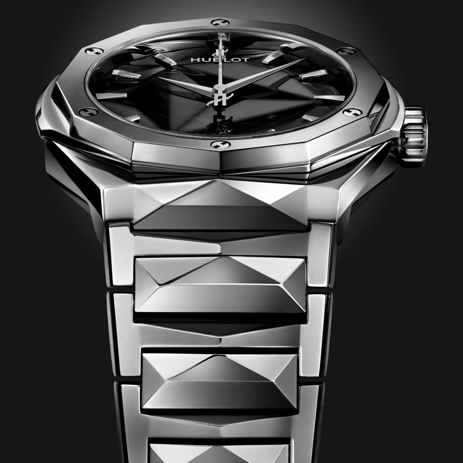 Hublot Classic Fusion 40mm Titanium Automatic Watch - Black Dial - Image 4