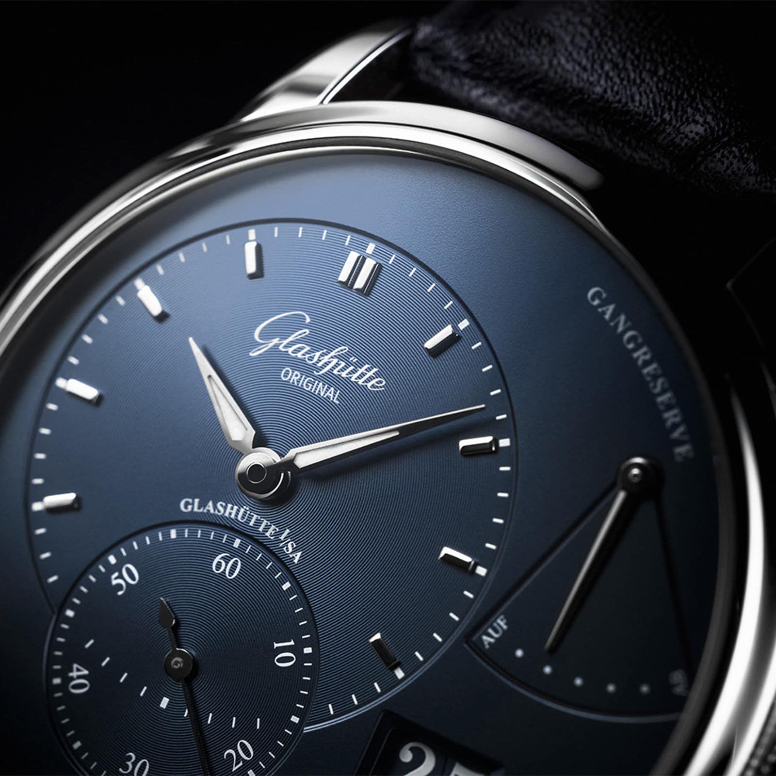 Glashuette Original Pano 1-65-01-26-12-35 | Blue Dial | Manual Winding - Image 4