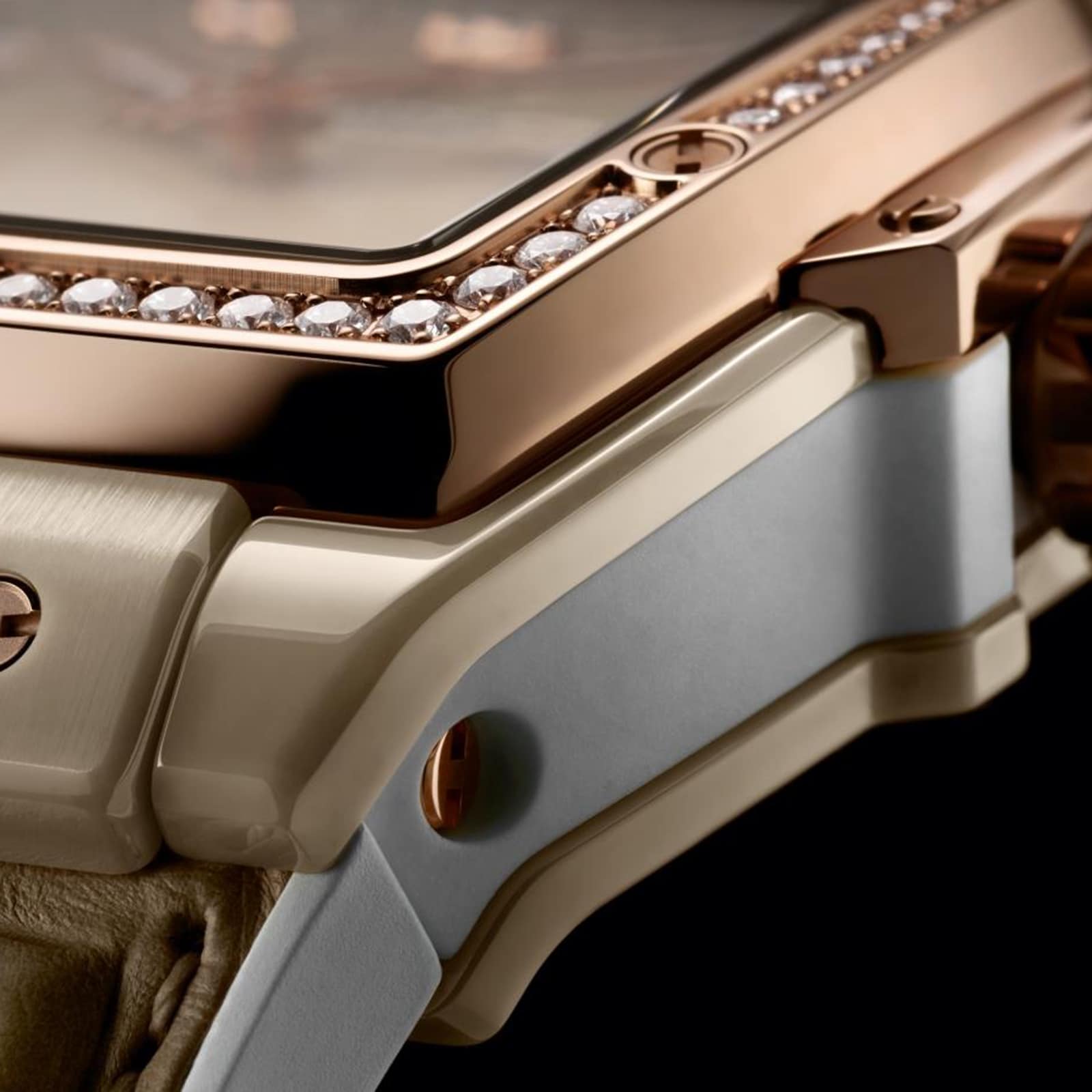 Hublot Spirit Of Big Bang 665.CZ.898B.LR.1204 | Ceramic Automatic Beige - Image 3